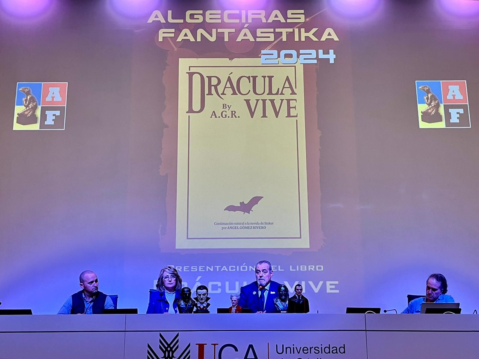 Un momento de la presentación de 'Drácula vive'.