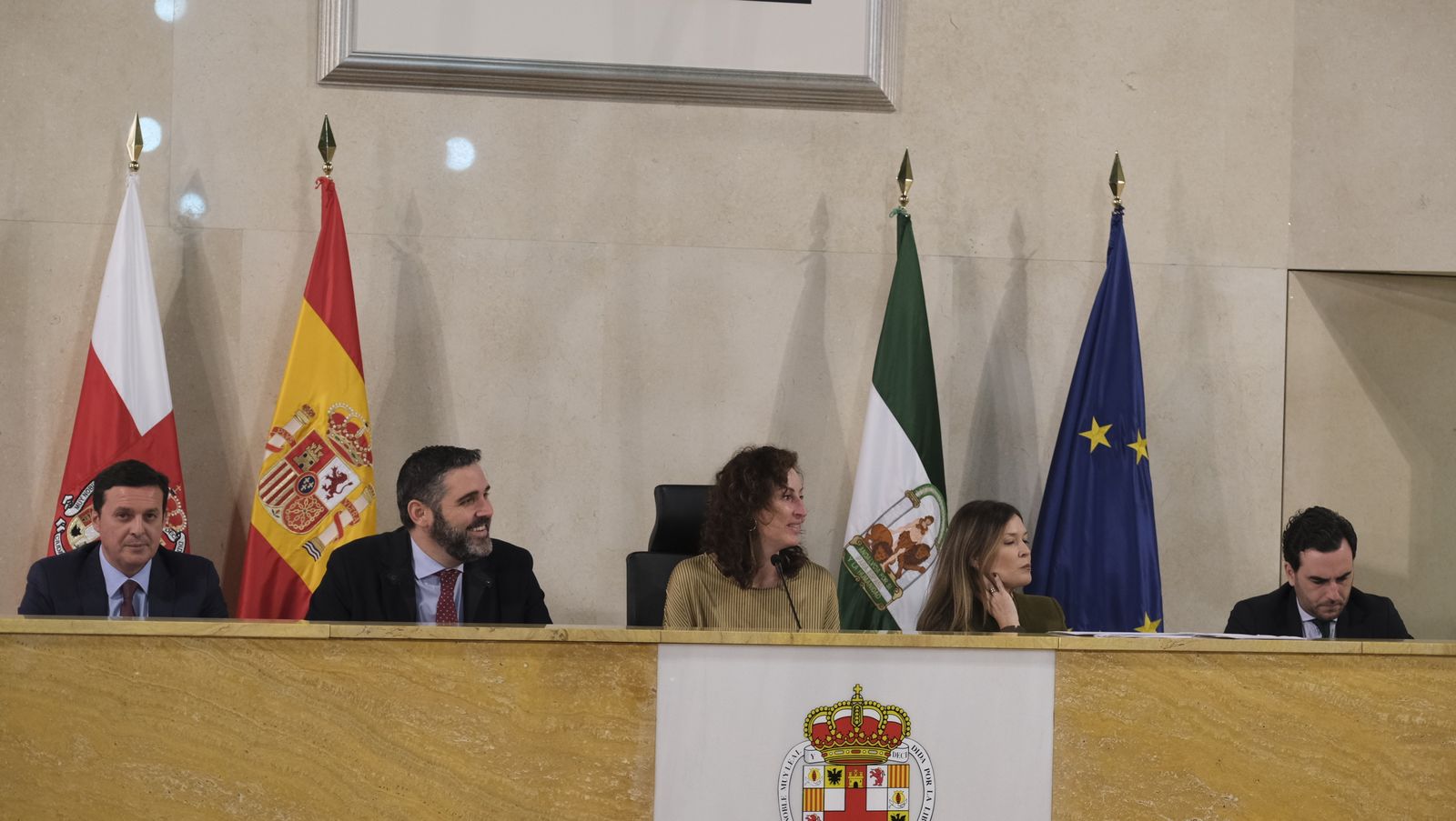 Imágenes del pleno extraordinario del Ayuntamiento de Almería