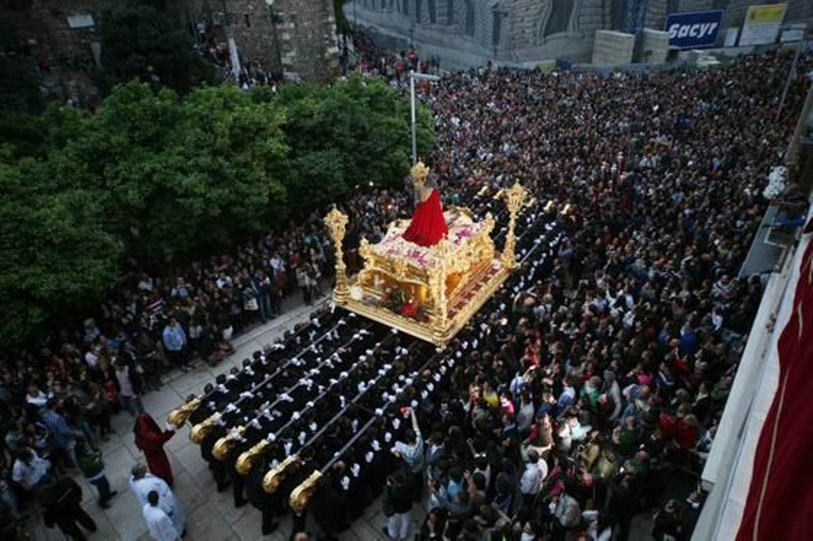Las imágenes del Lunes Santo en Málaga