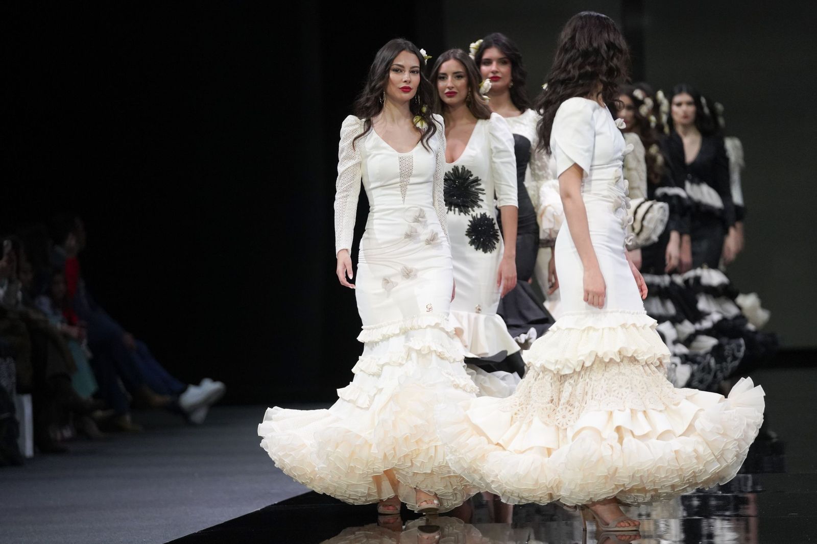 El desfile de Carmen Benítez en SIMOF 2026, todas las fotos