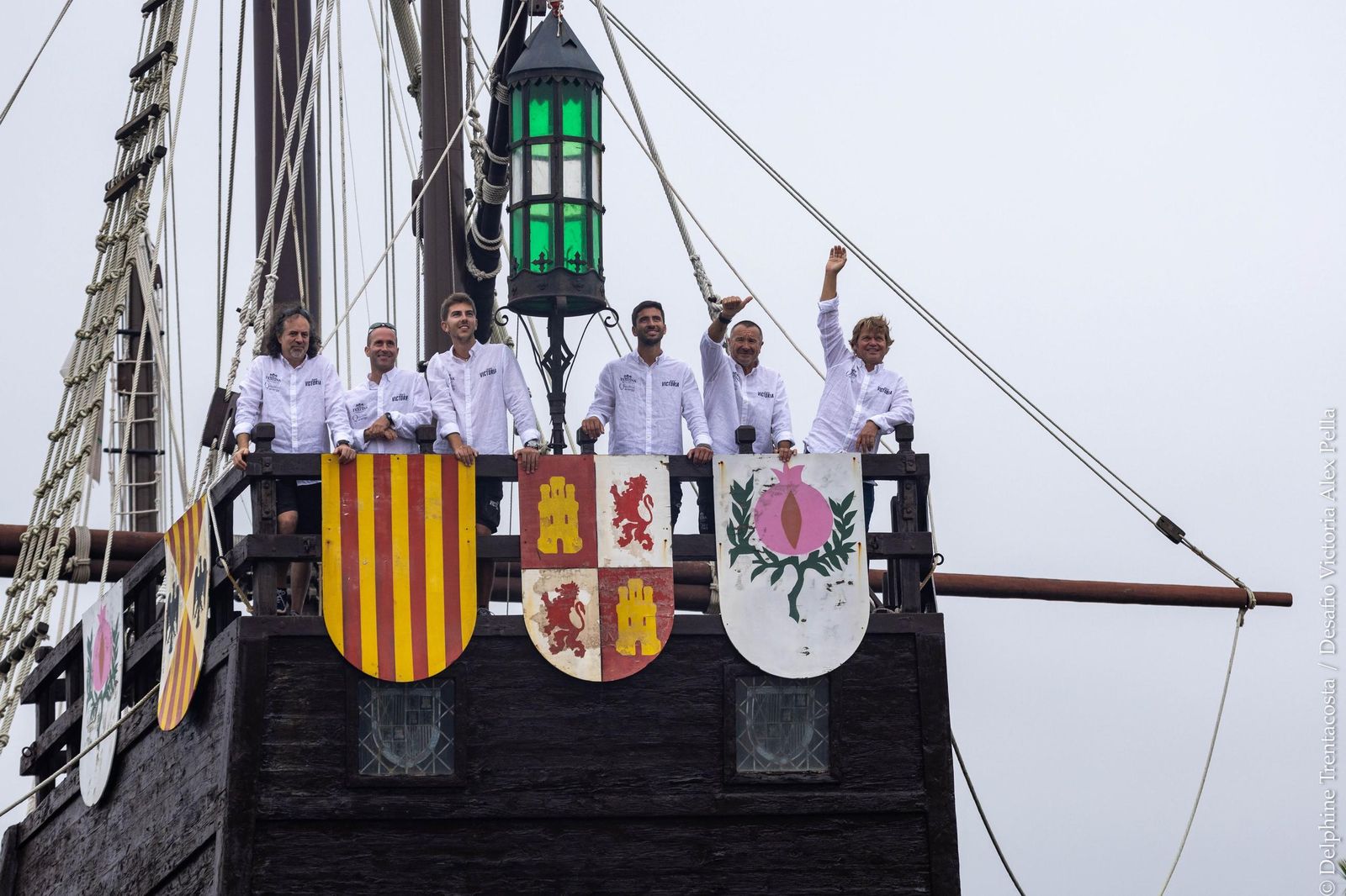 Salida de la embarcación desde el Muelle de las Carabelas en Palos de la Frontera.