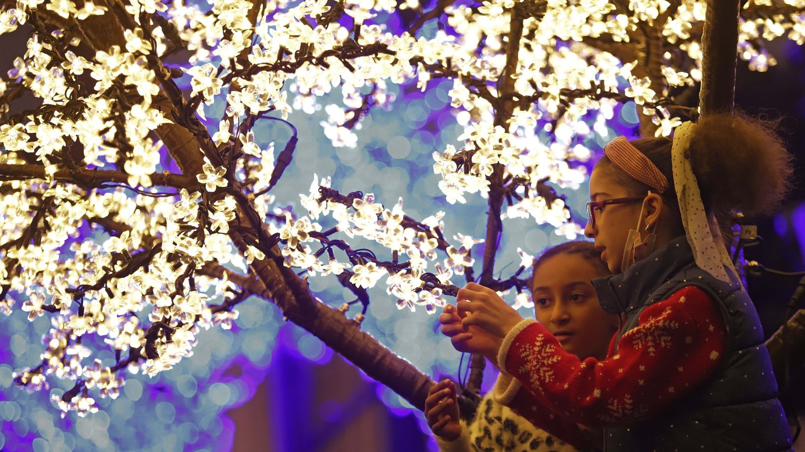 Fotos del encendido del alumbrado navideño en Algeciras