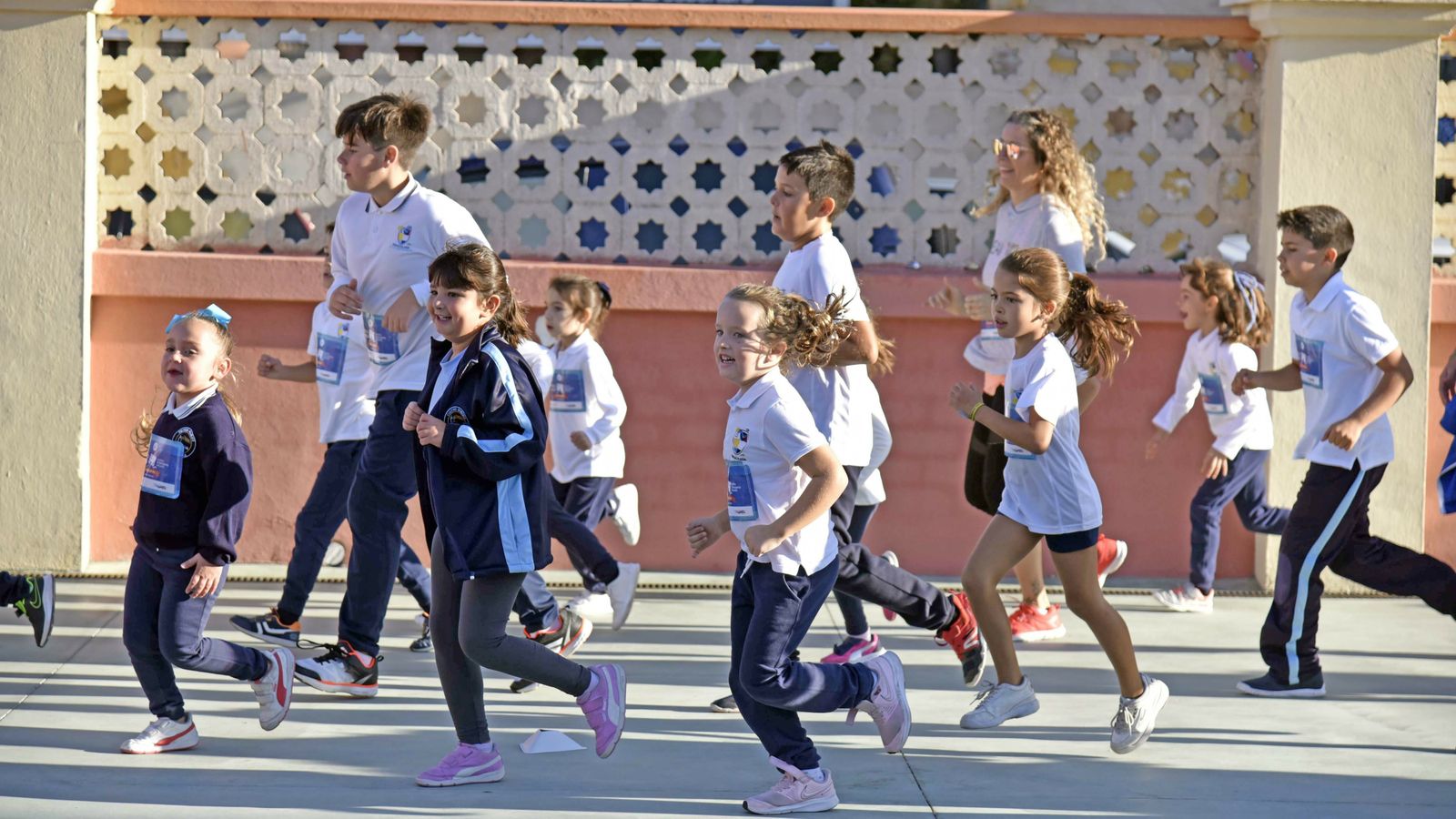 V carrera la vuelta al cole contra la leucemia infantil en fotos