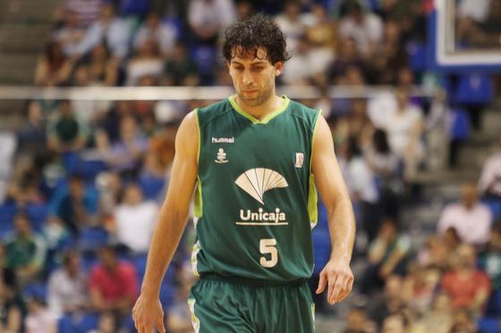 El Unicaja saca la visa virtual para los 'play off' por el título con una convincente victoria ante el Blancos de Rueda (88-58).