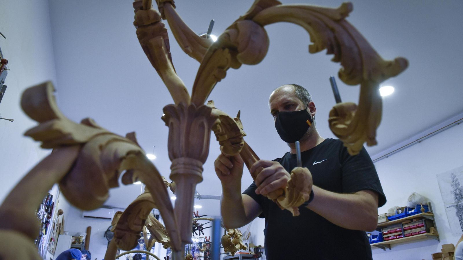 Francisco Verdugo en su taller.