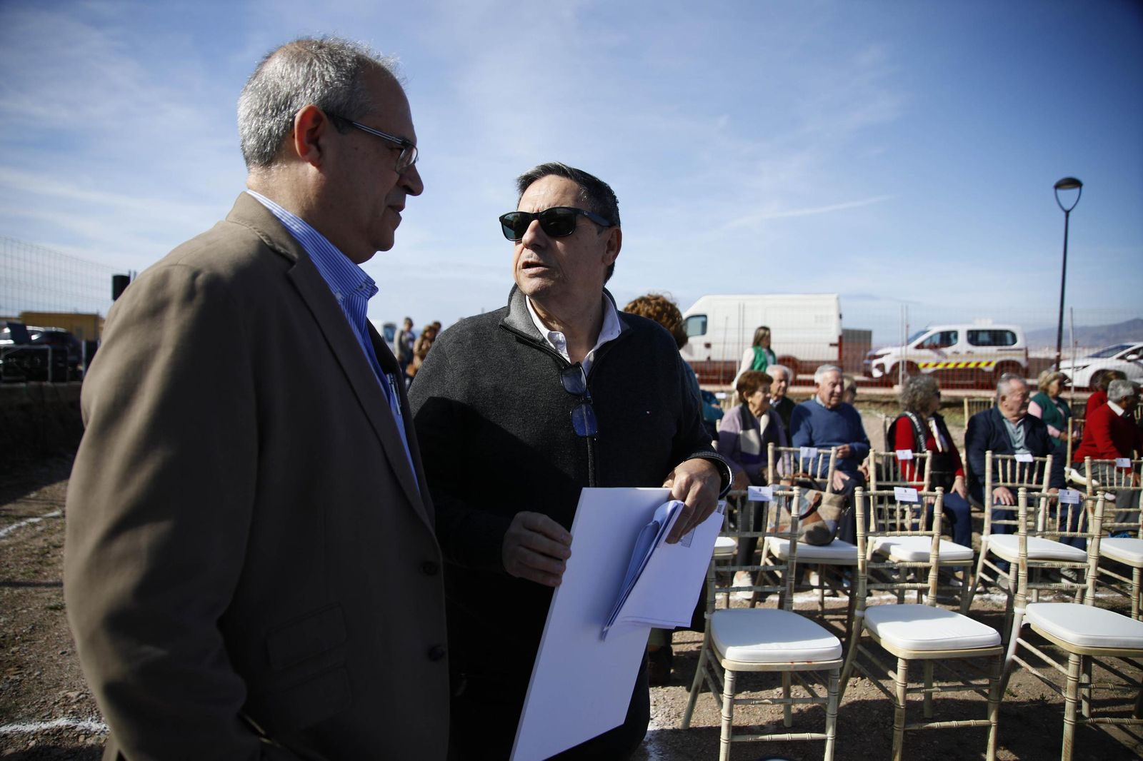 Las imágenes de la primera piedra del Centro de mayores en Balanegra