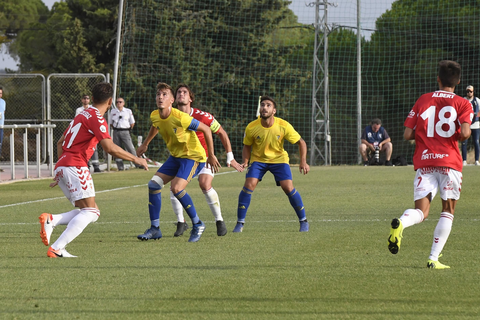 Las imágenes del Cádiz B-Murcia