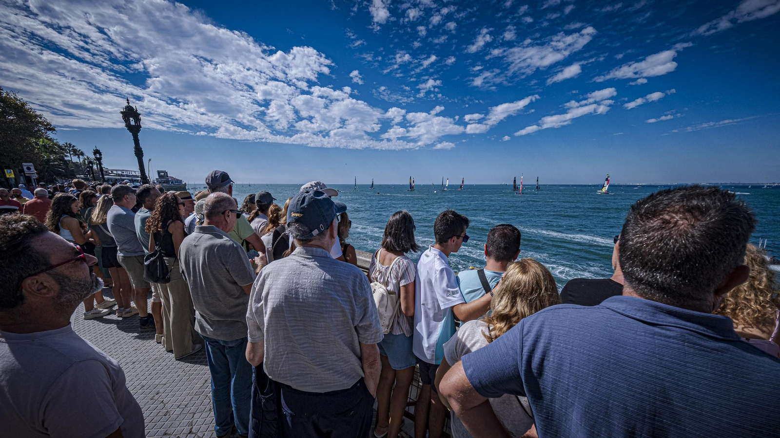Las imágenes que dejó en Cádiz el domingo de Sail GP