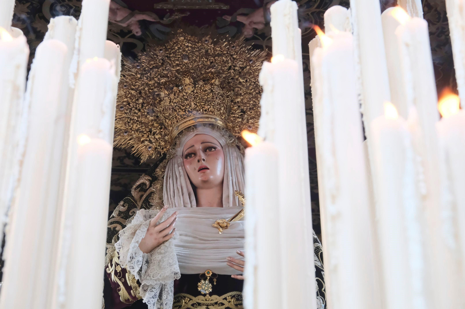 Viernes Santo en Córdoba: la procesión de la Expiración, en imágenes