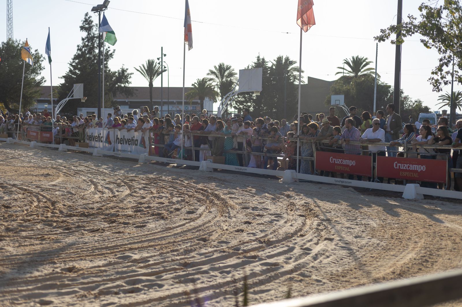 Feria del Caballo 2023: imágenes del ambiente de la noche del jueves