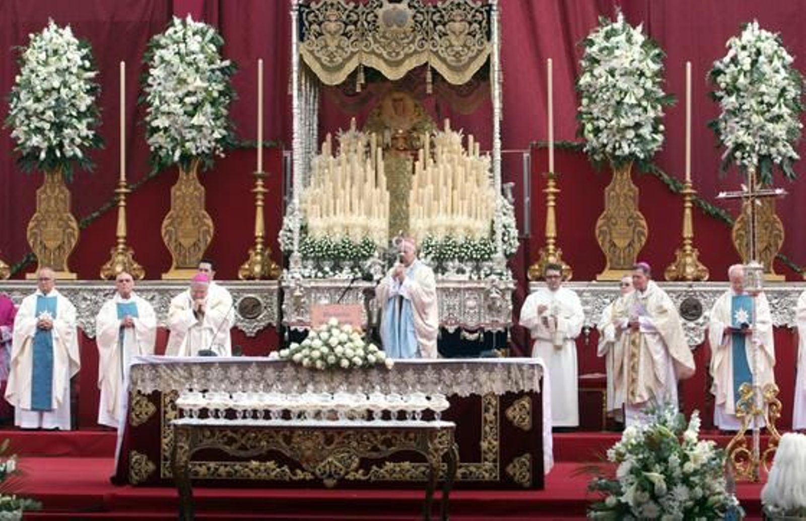 Coronación canónica de la Virgen de la Victoria.

Foto: Espínola