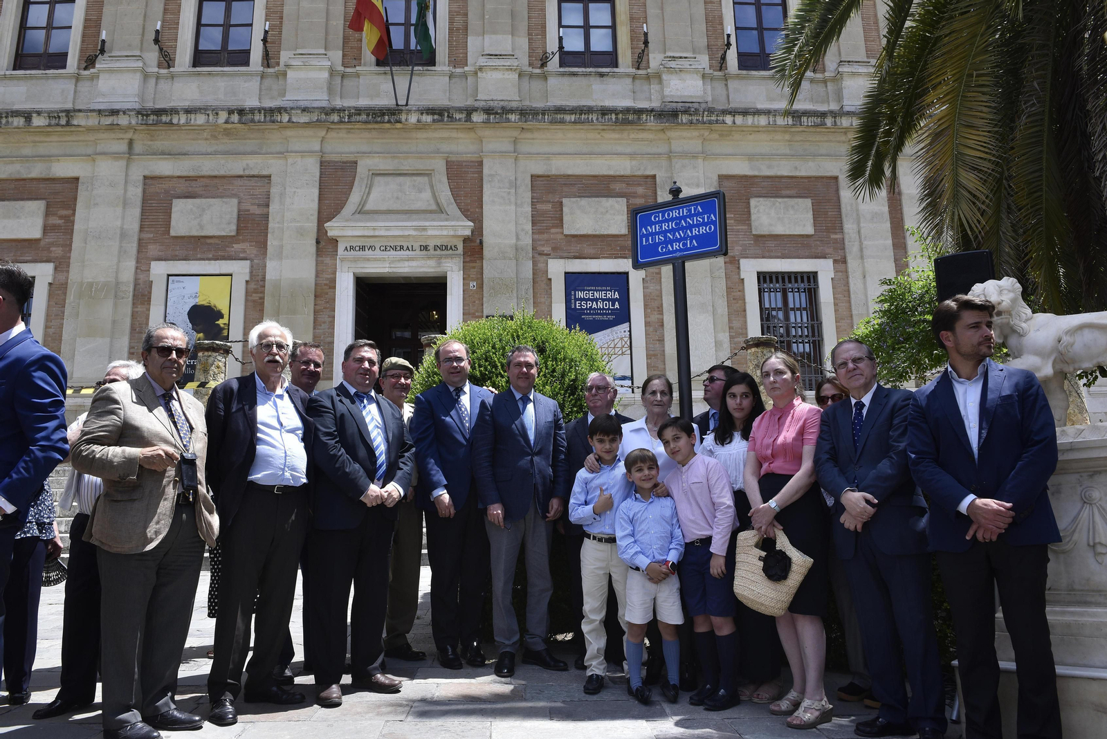 Las imágenes de la inauguración de la glorieta Luis Navarro García