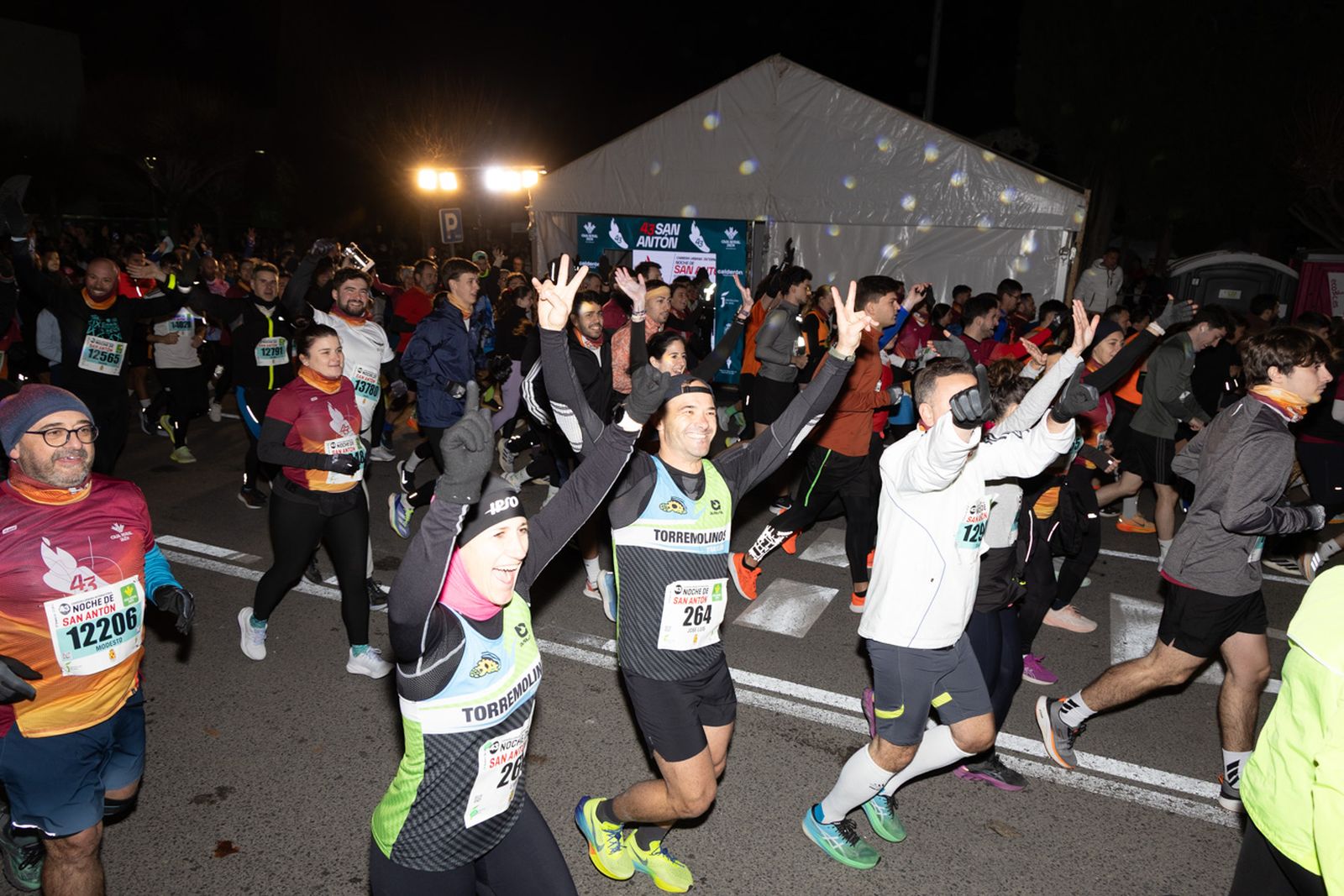 Encuéntrate en la salida de la Carrera de San Antón 2026, en imágenes (2)