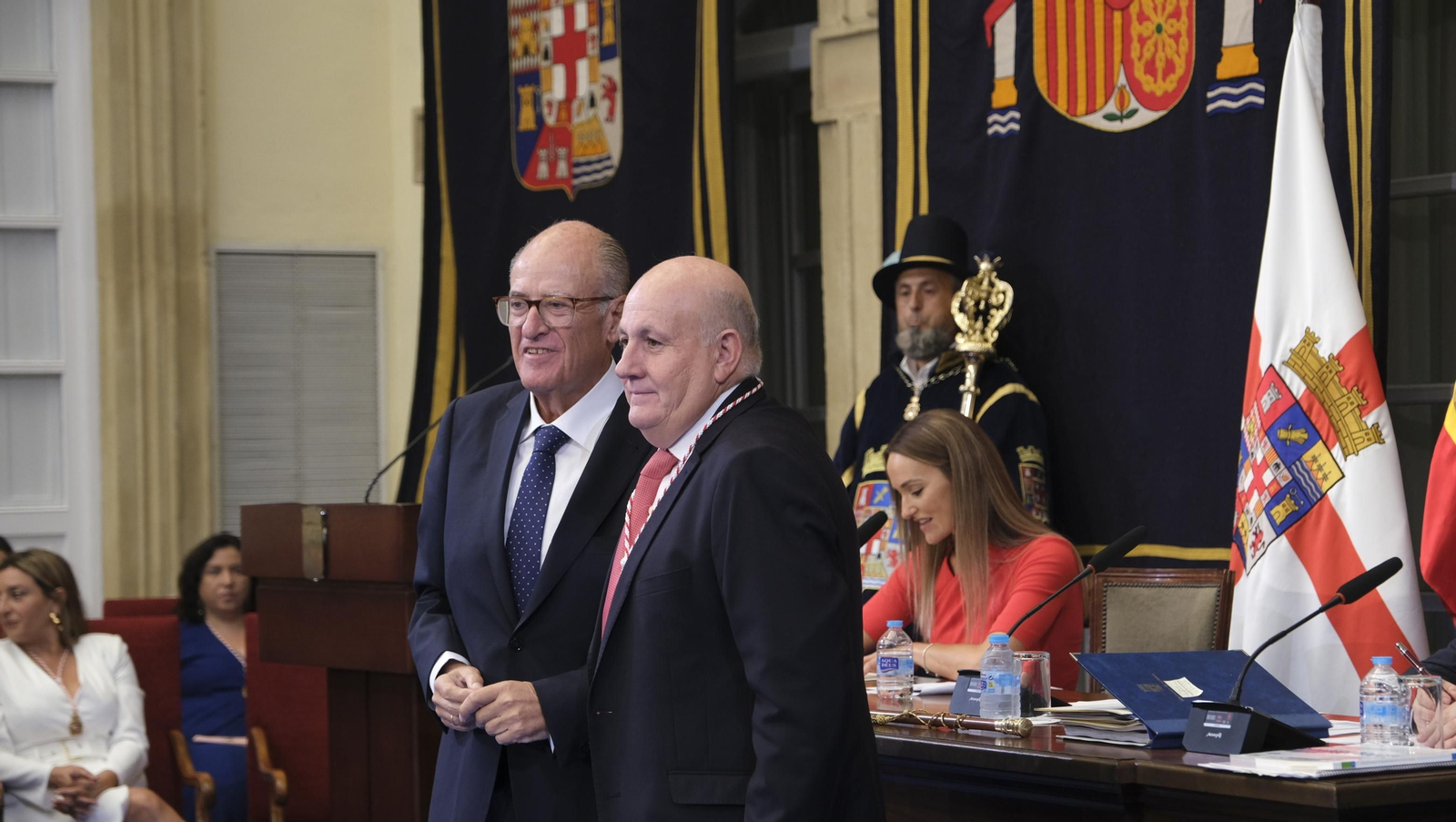 Imágenes del acto de constitución de la Diputación de Almería