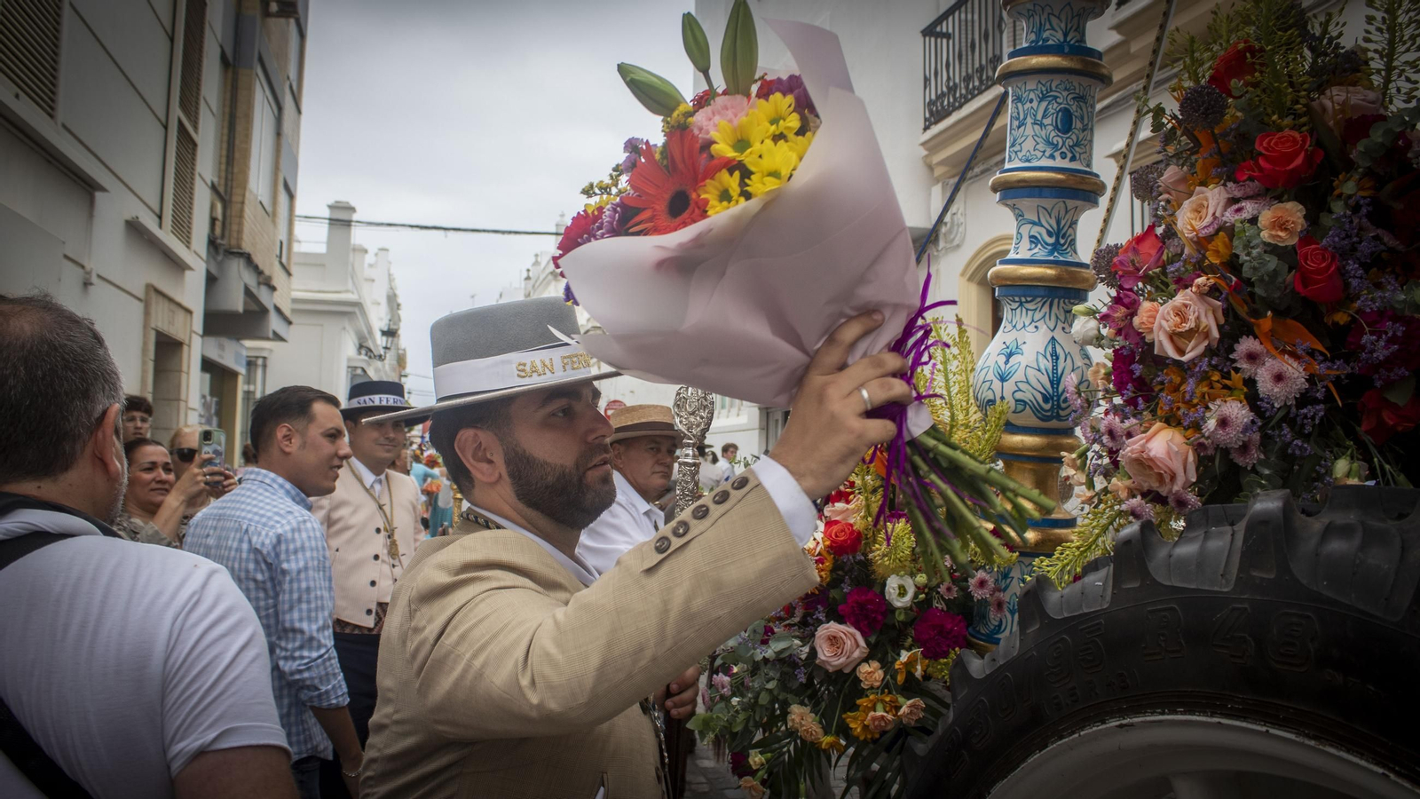 Romería del Rocío: las imágenes de la salida de la hermandad de San Fernando