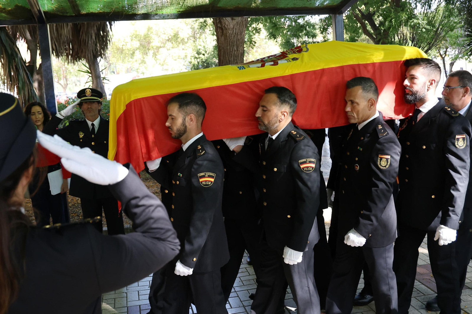 Las fotos de la despedida de Antonio, el policía del grupo Gotham fallecido