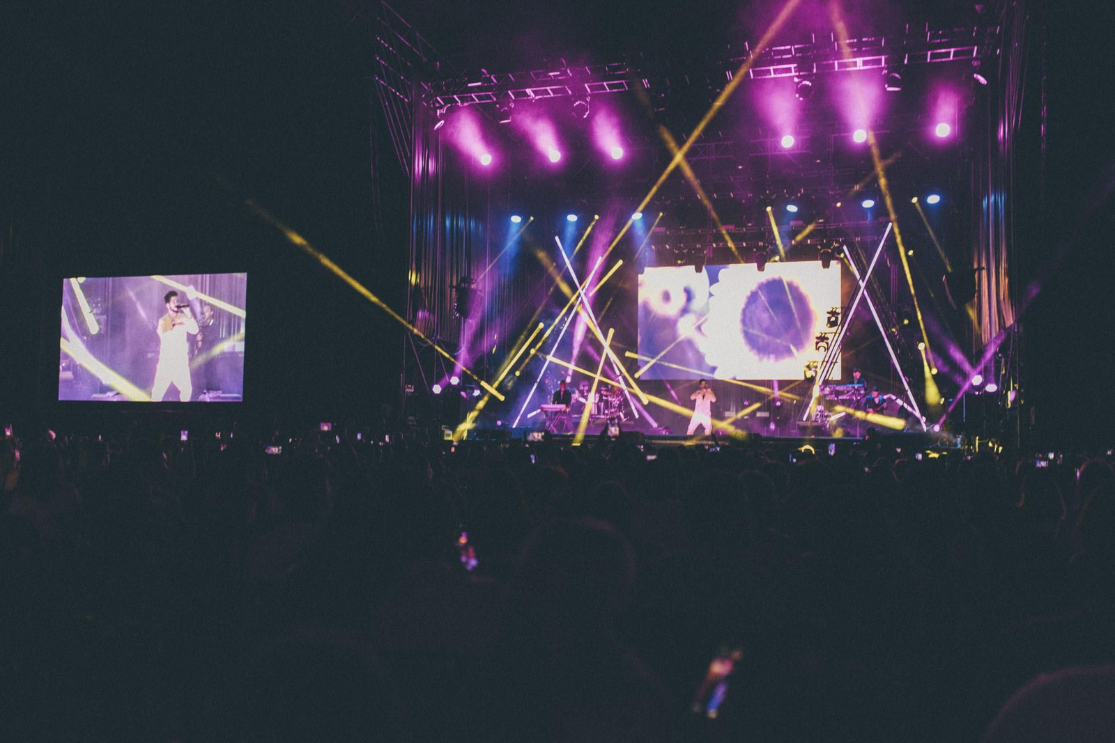 Imágenes del concierto de Camilo en la Plaza de Toros de La Merced