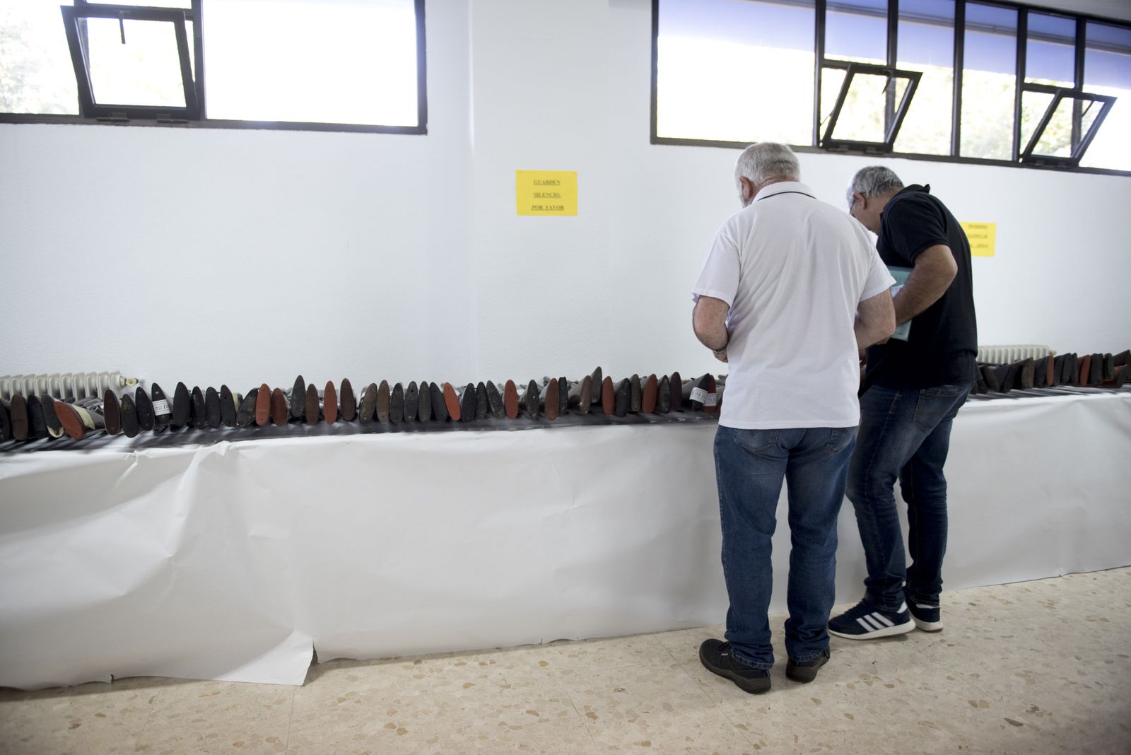 Imágenes de las armas subastadas por la Guardia Civil en Granada