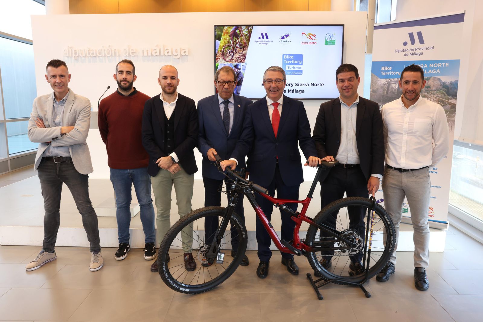 Presentación de Bike Territory en los siete municipios de la comarca nororiental.