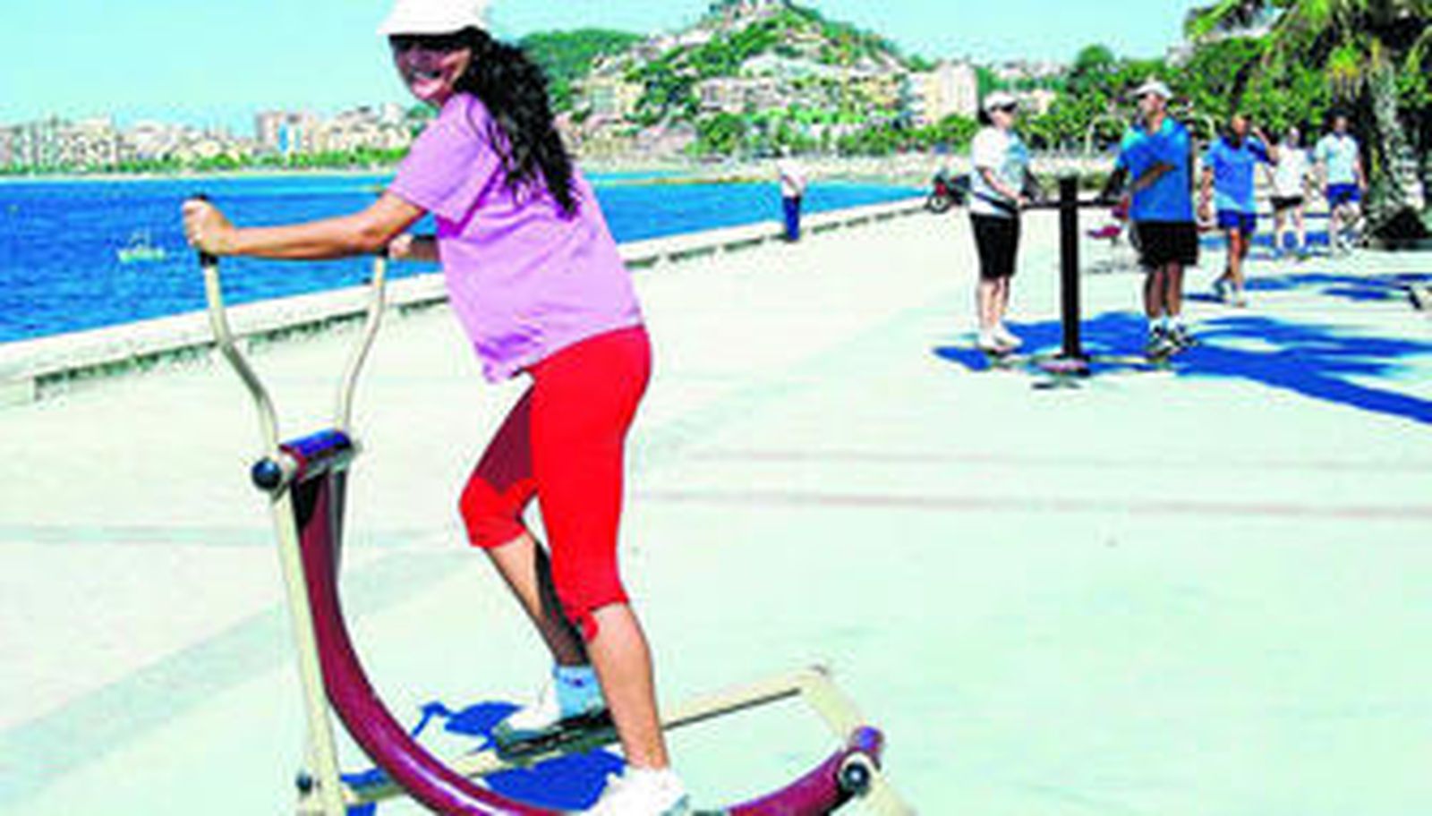 La práctica regular de ejercicio físico quema las calorías que sobran en nuestra alimentación.