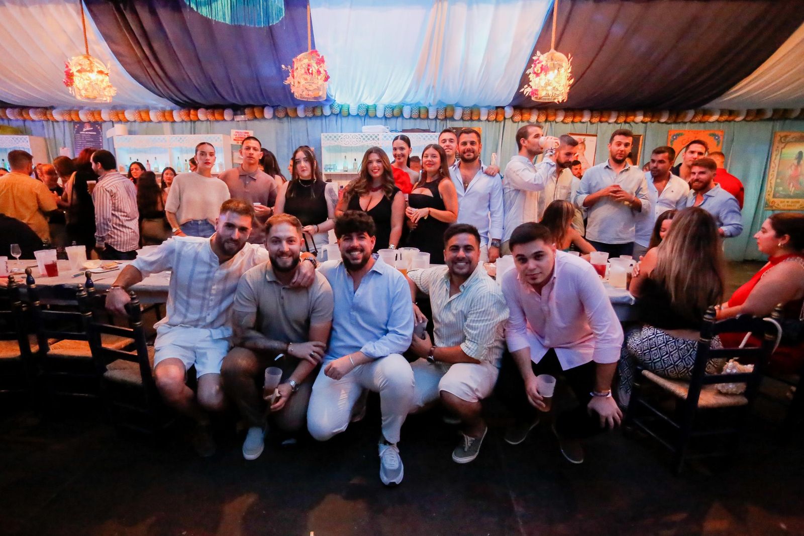 Búscate en las fotos del lunes en la Feria de La Línea