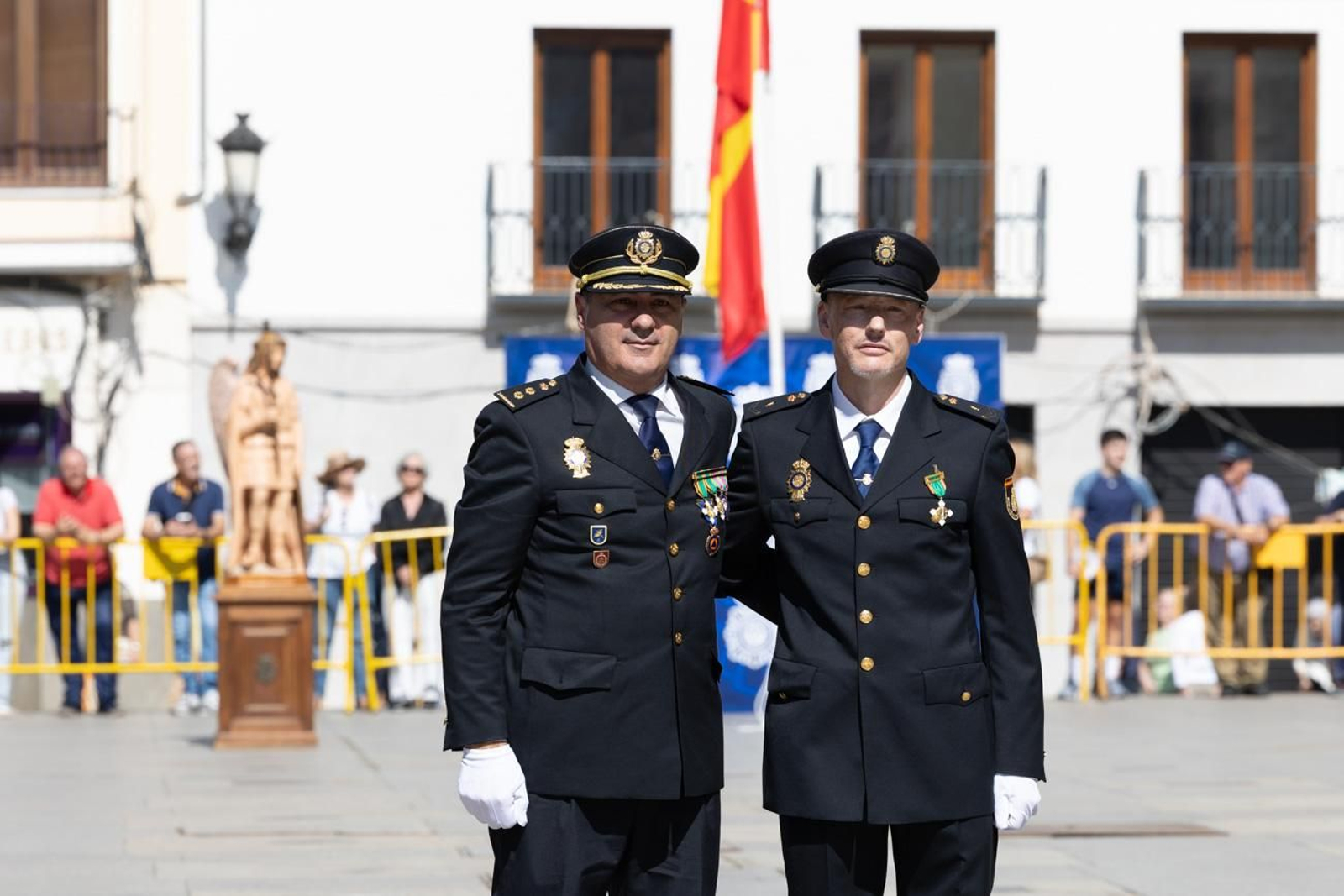 Acto por el día de la Policía Nacional, con motivo de la festividad los Santos Ángeles Custodios