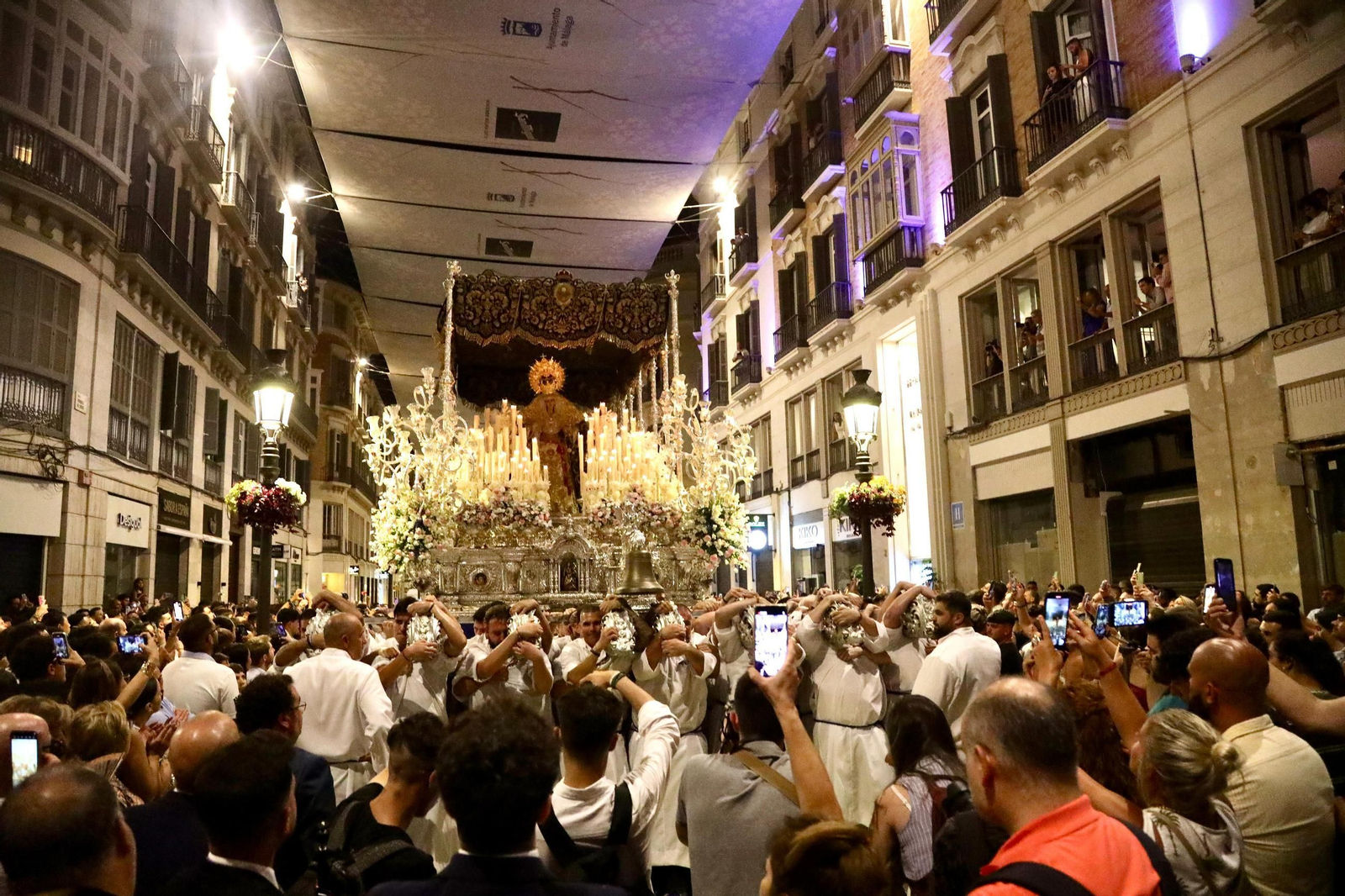 La procesión de la Virgen de la Paz, en fotos