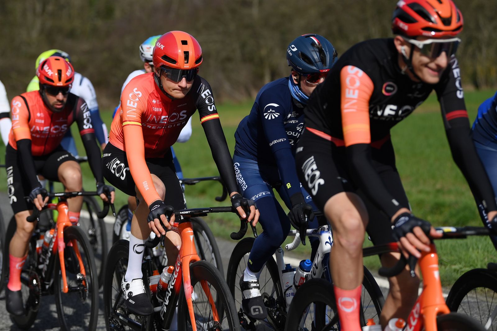 Carlos Rodríguez no tuvo su mejor día en la sexta etapa de la París-Niza.