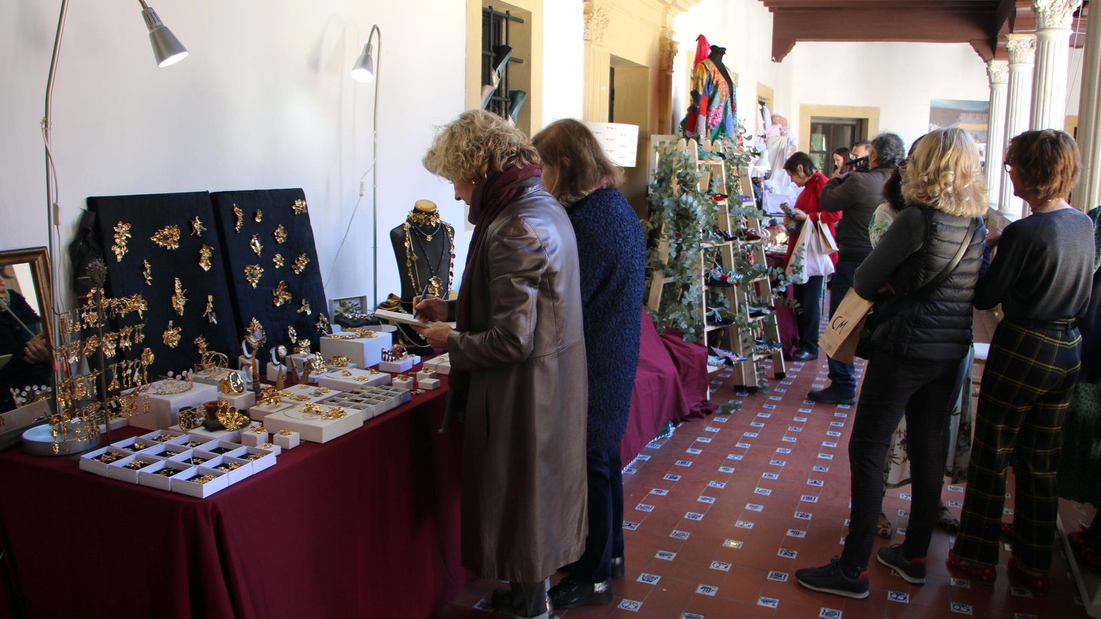 Mercado de Navidad de Nuevo Futuro Sevilla, en una edición pasada.