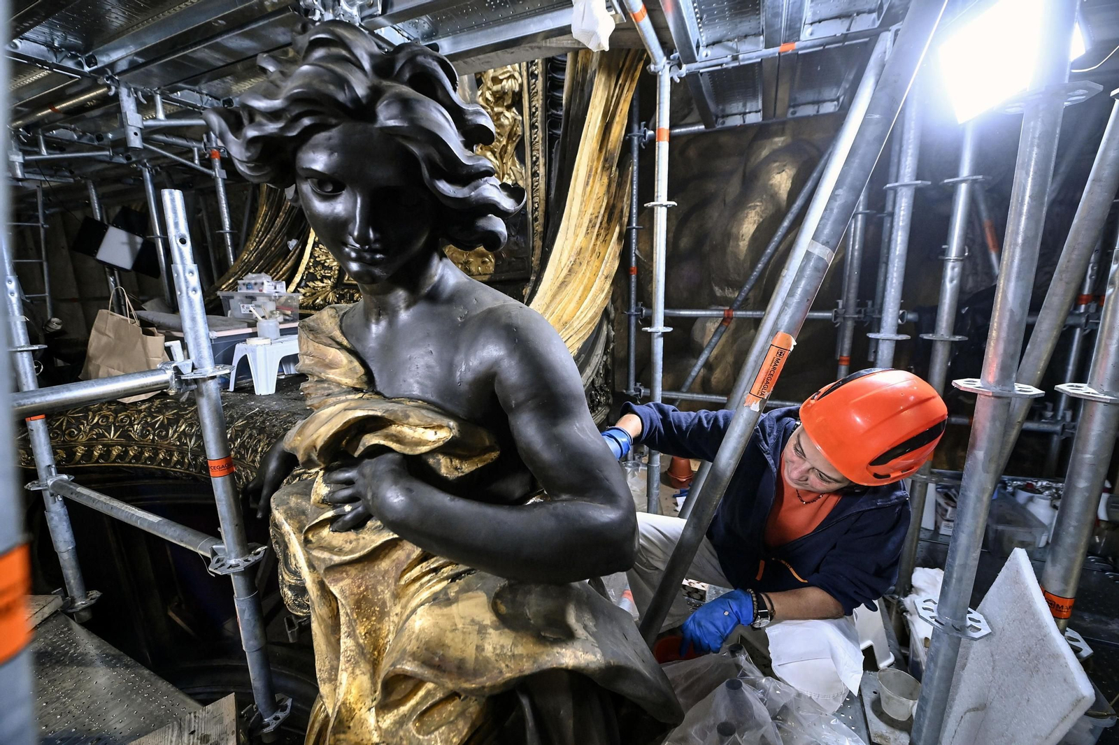 Restauración del Baldaquino de Bernini en el Vaticano