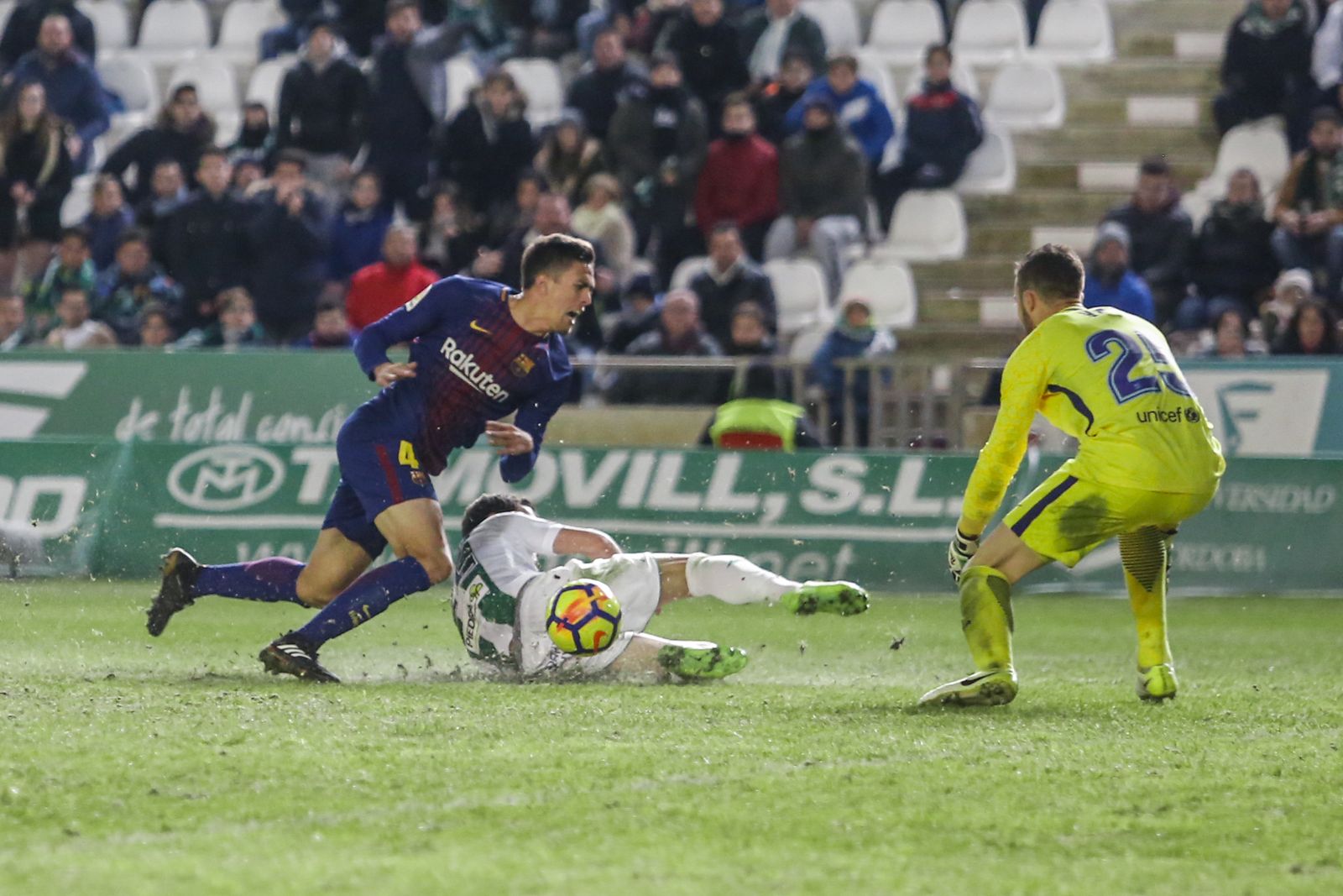 El Córdoba CF-Barcelona B, en imágenes