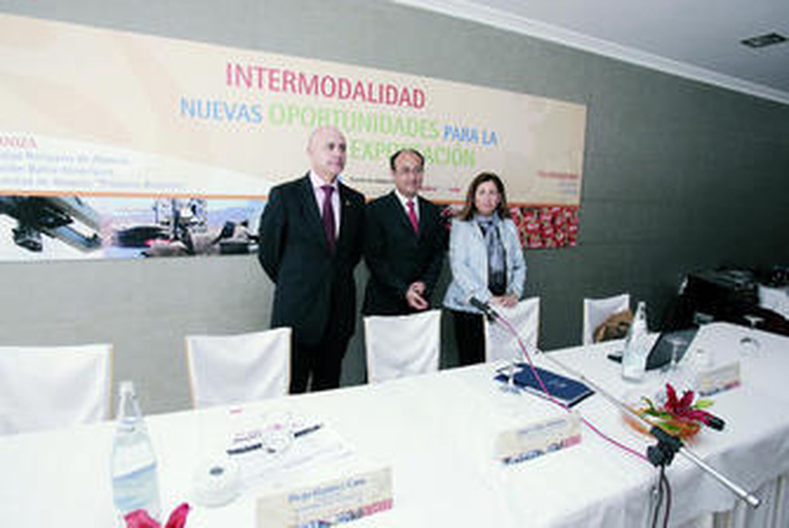 Martínez Cano, Soler y Cabeo presentando Andalucía Fresh Line.