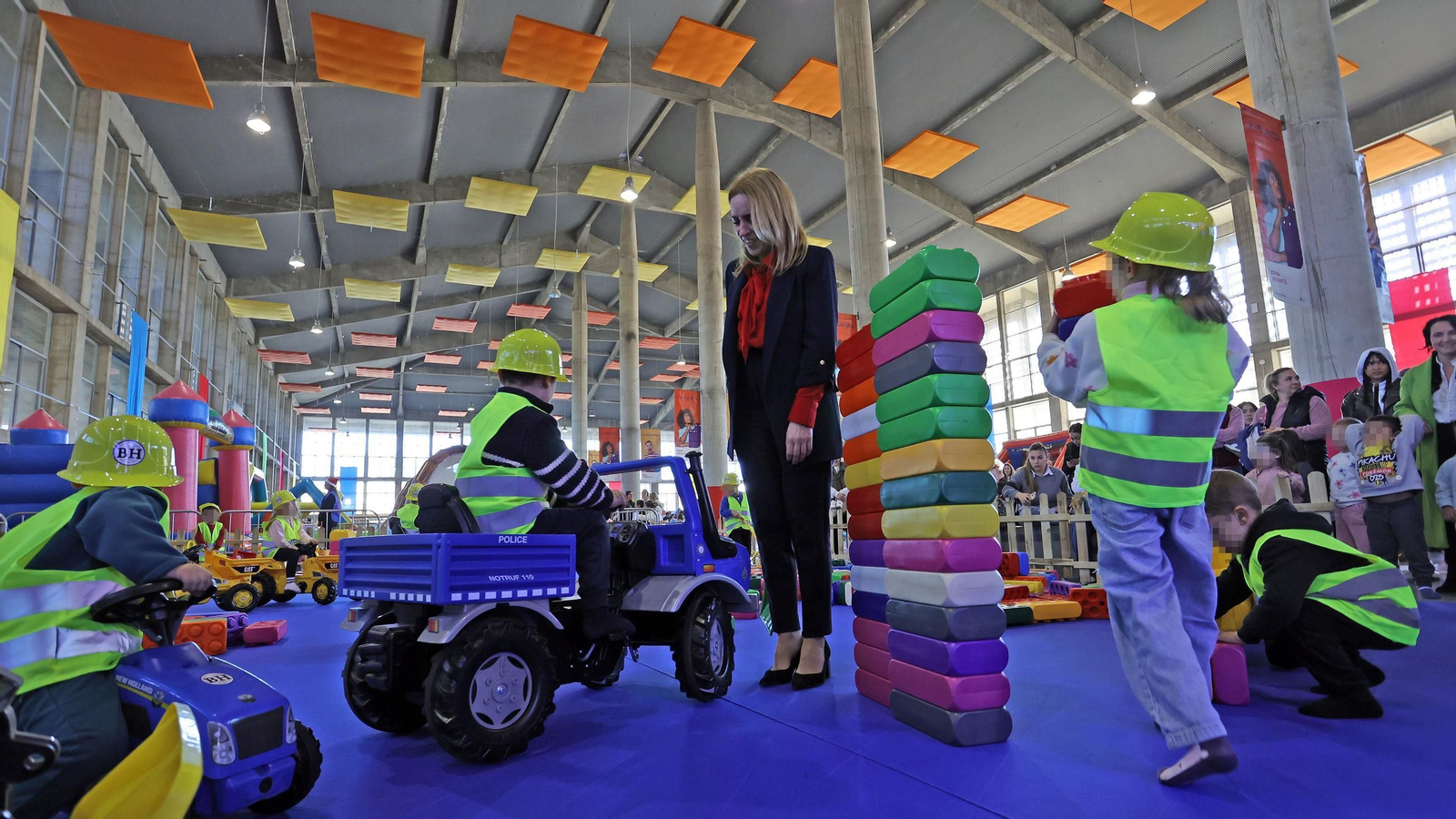 Imágenes del primer día de Juvelandia en Jerez