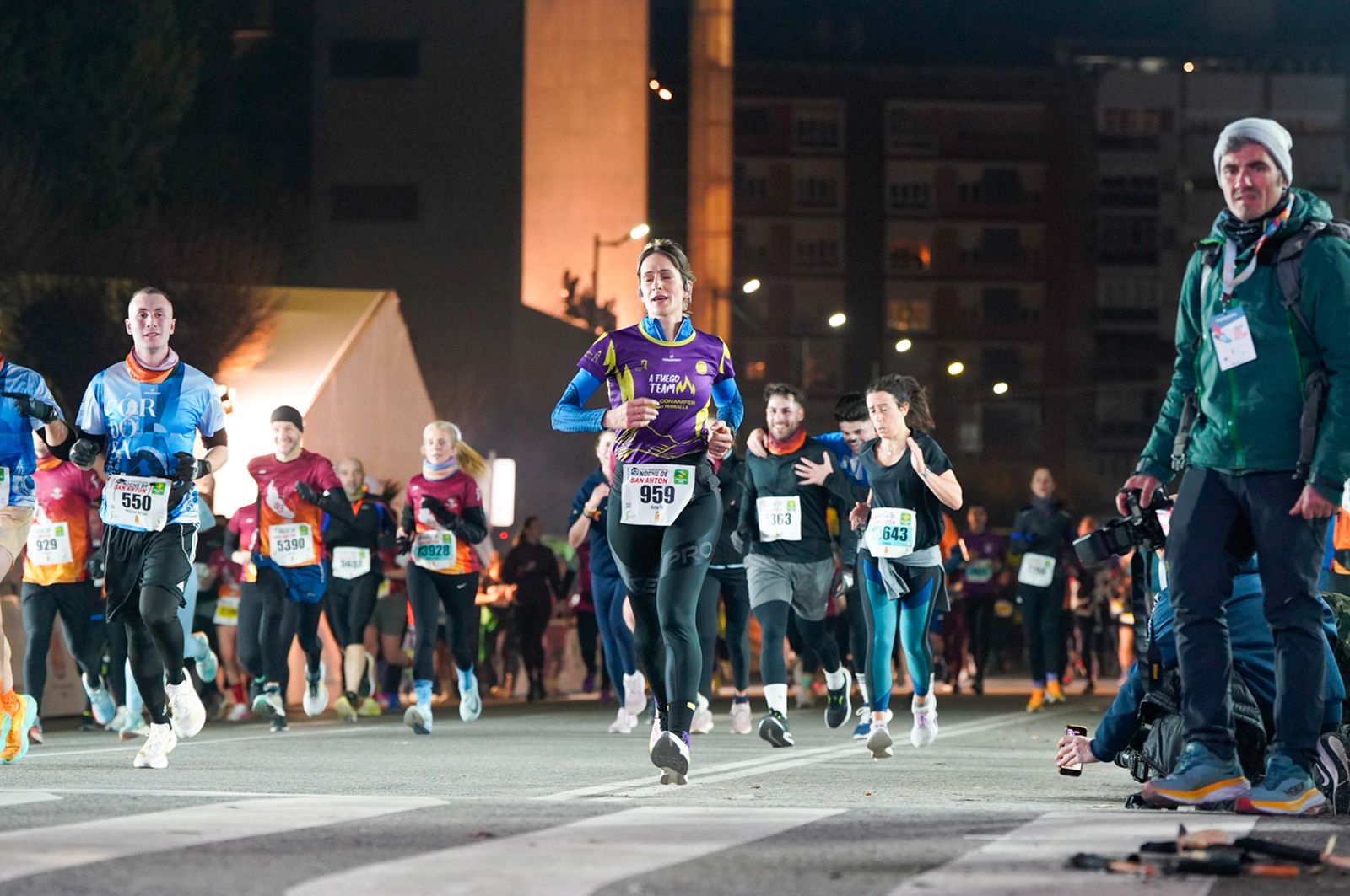 En imágenes: búscate en tu llegada a meta de la Carrera de San Antón 2026 (14)