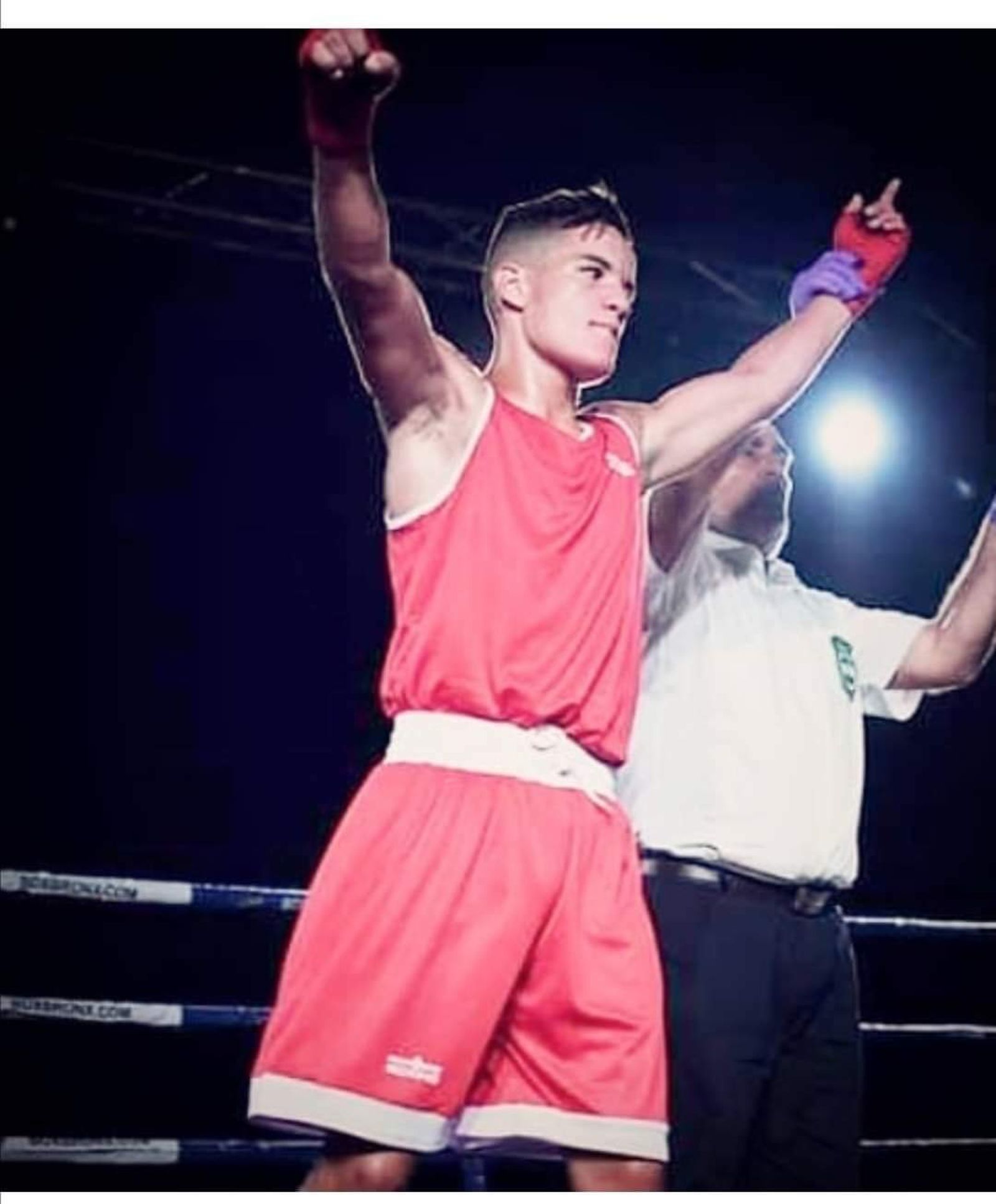 Mohamed, púgil del Jerez Boxing Club, venció en 'The Warrior Sevilla'.