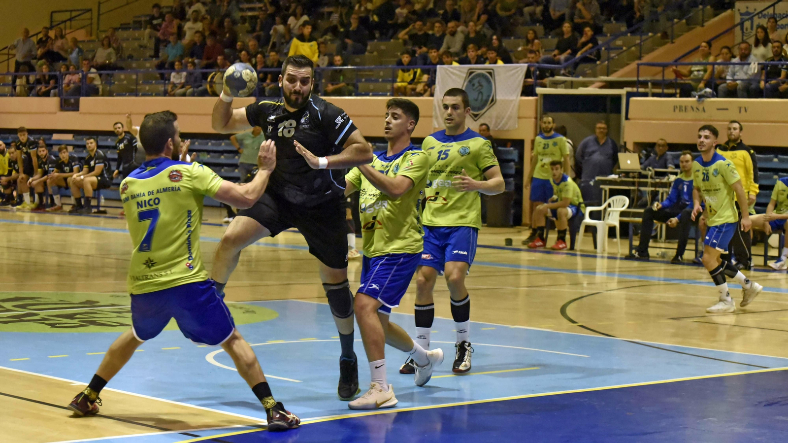 Las fotos del partido de balonmano Ciudad de Algeciras - Bahía Almería