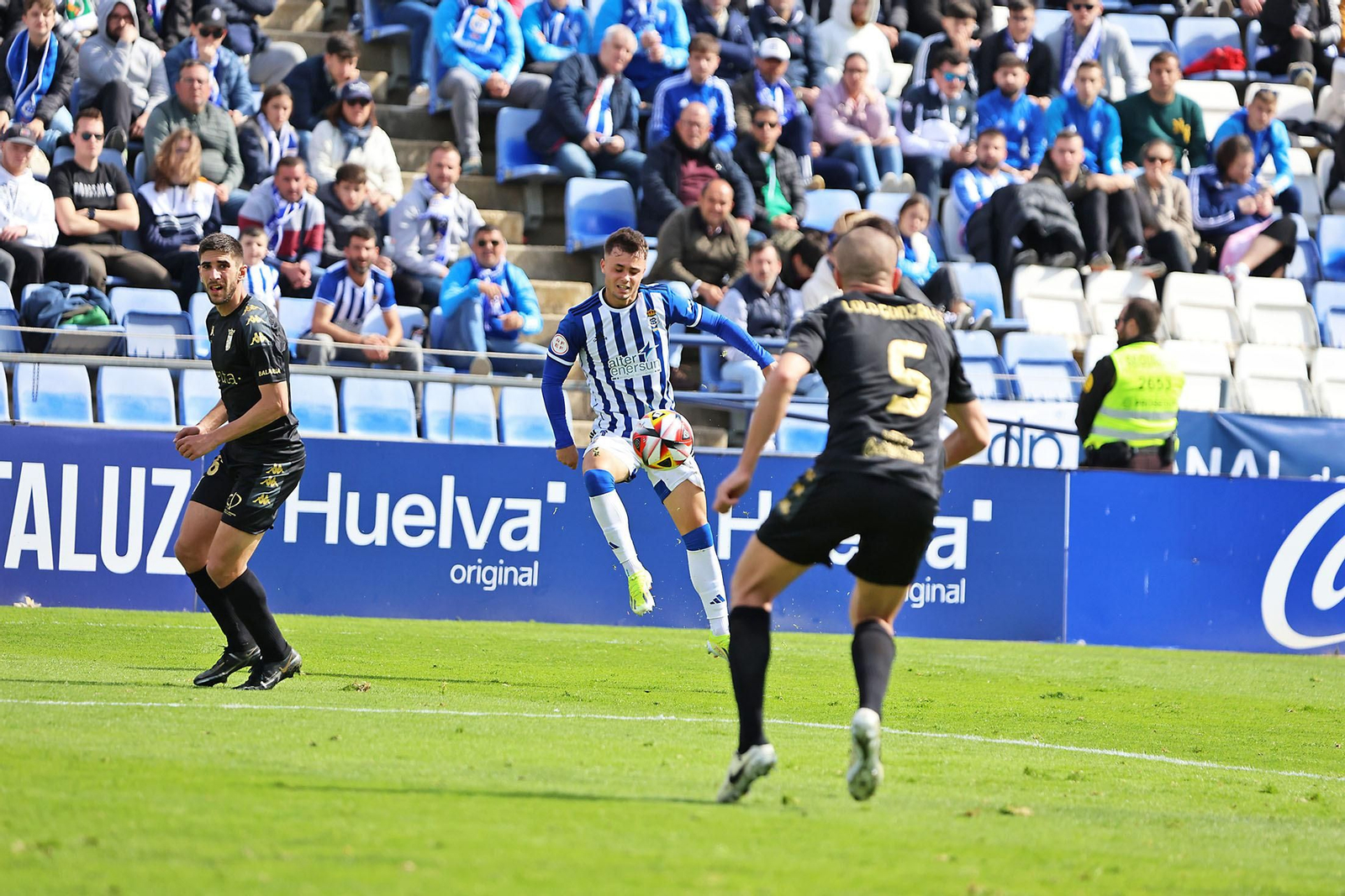 Imágenes del encuentro entre el Recreativo de Huelva y la AD Ceuta FC