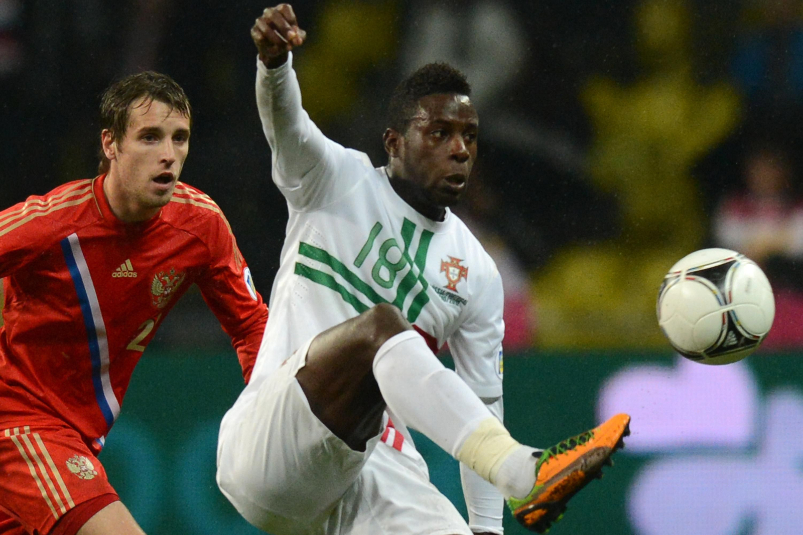 El portugués Silvestre Varela (Recre, 2007/08), en un partido de Portugal contra Rusia de 2012, en la clasifixación para el Mundial de 2014.