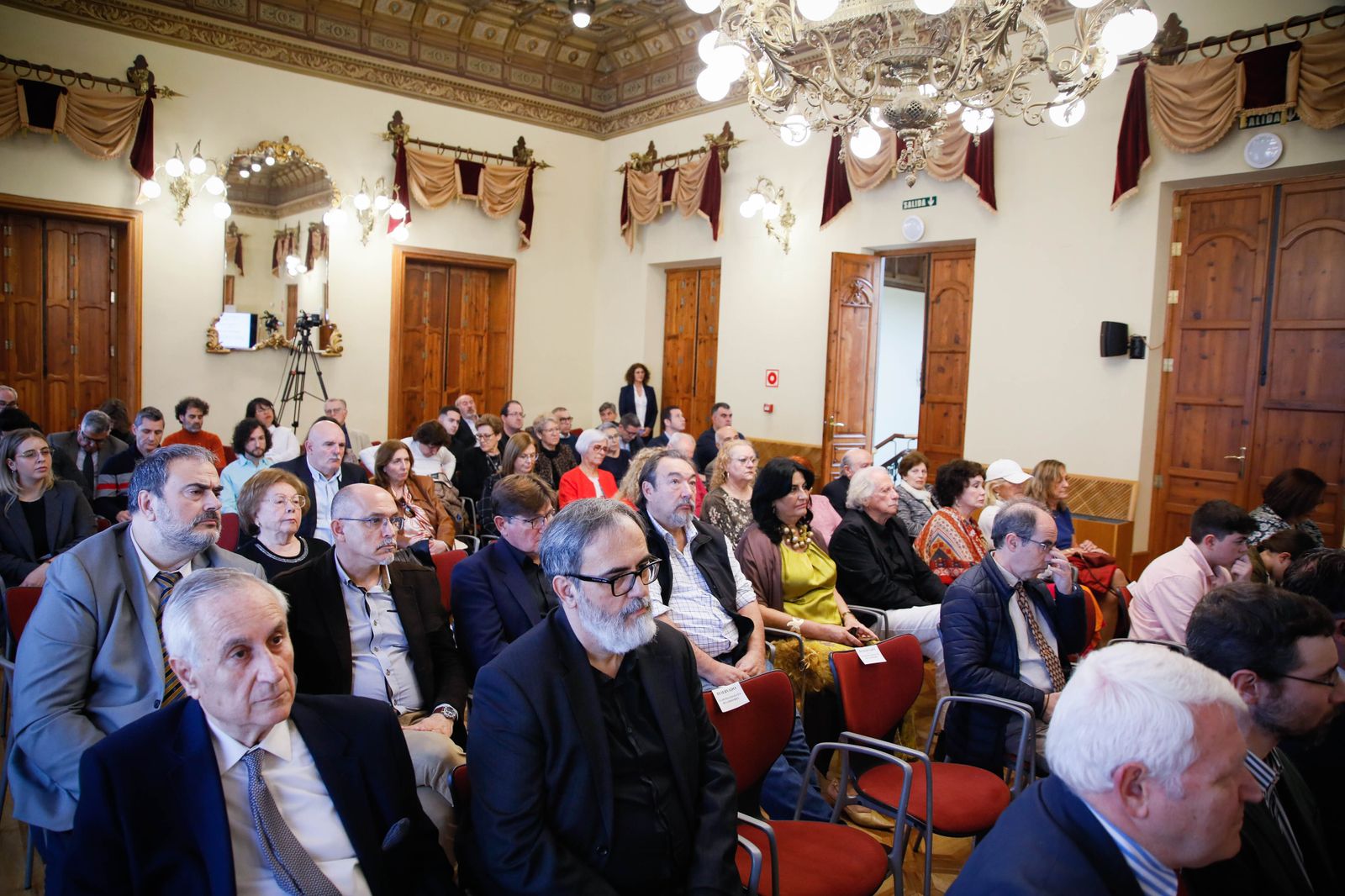 Juan Manuel Martín Robles ingresa como académico de Historia de Andalucía y te lo contamos en imágenes