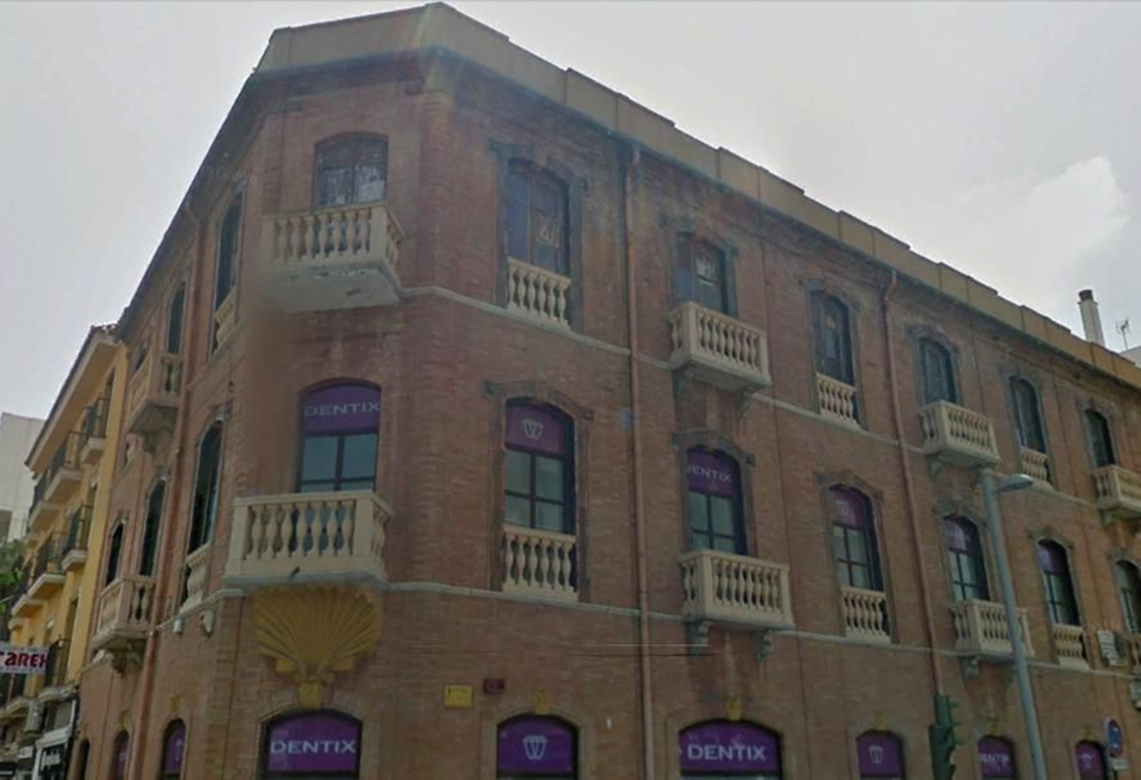 La esquina entre la calle Ancha y la avenida.