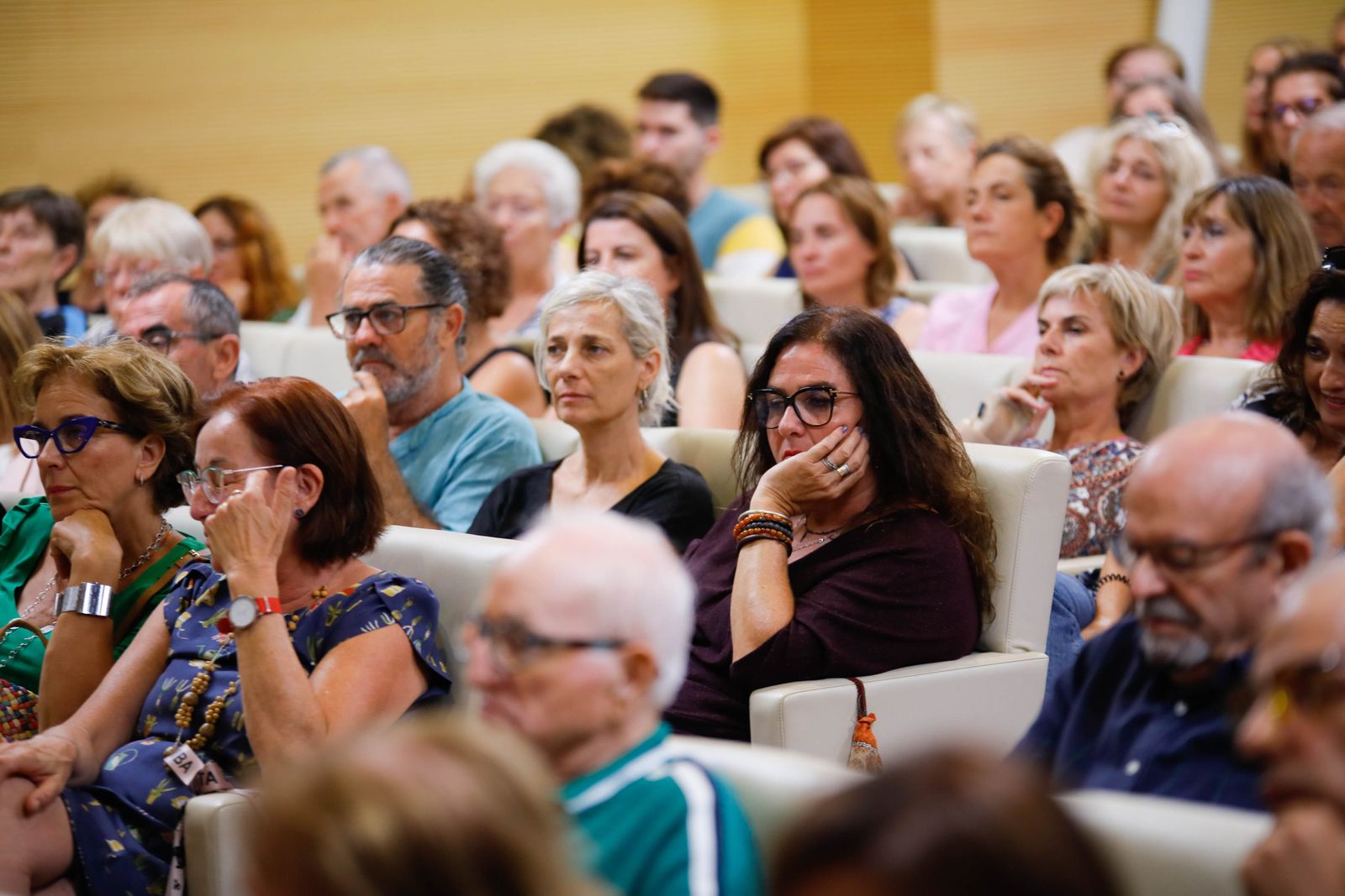 Imágenes de Diario de los Libros, con Julia Navarro