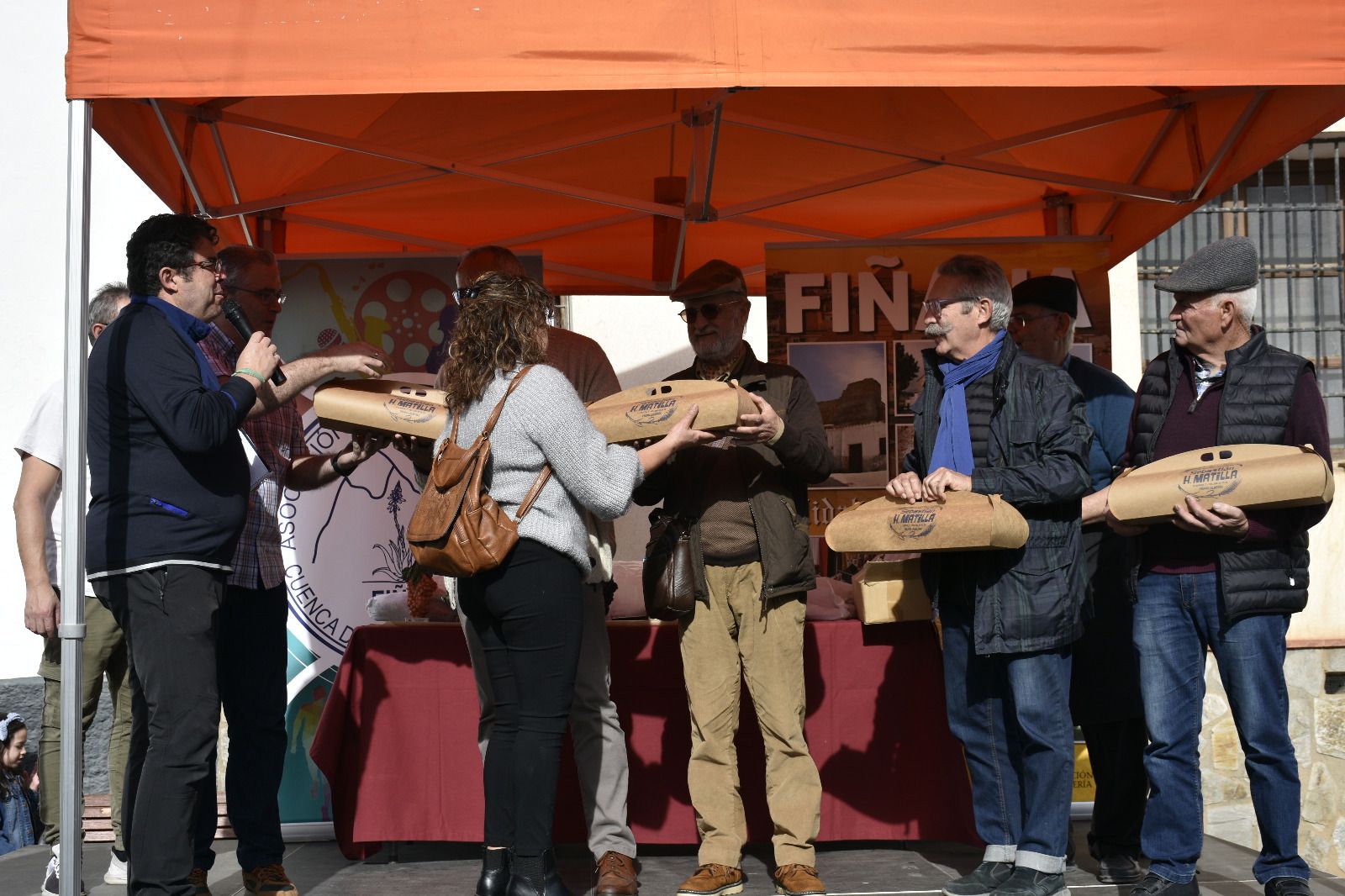 Imágenes del 17º Certamen de Mostos de Fiñana y del Torneo de Facas