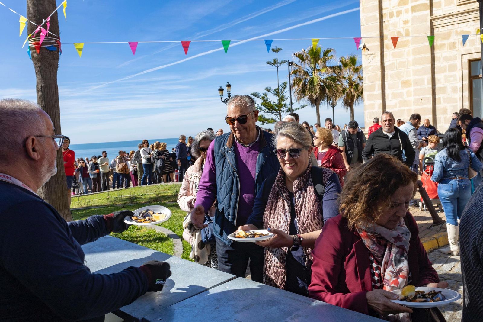 Búscate en las imágenes de la mejillonada popular