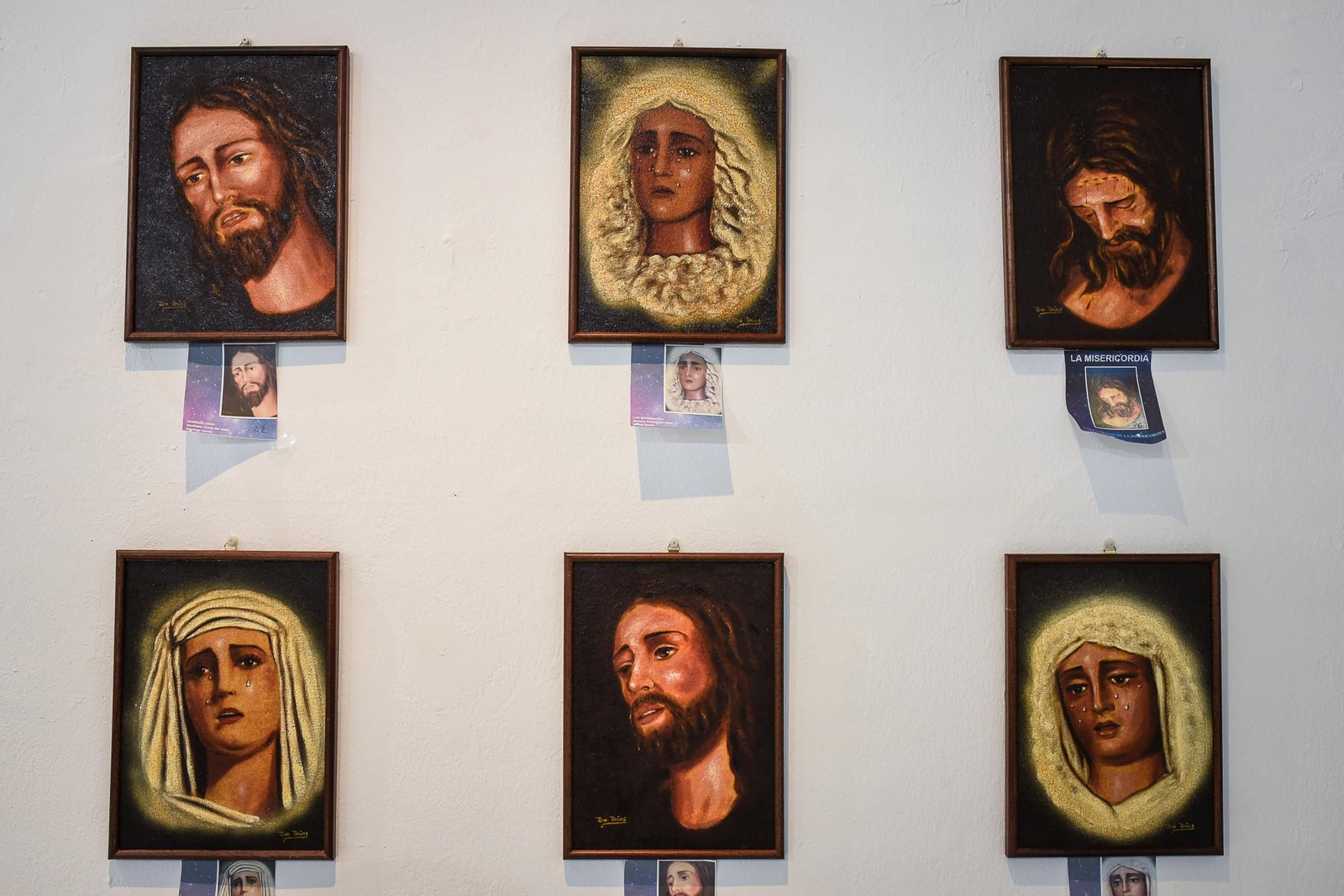 Imágenes de la inauguración de la exposición "Por Huelva y su Semana Santa"