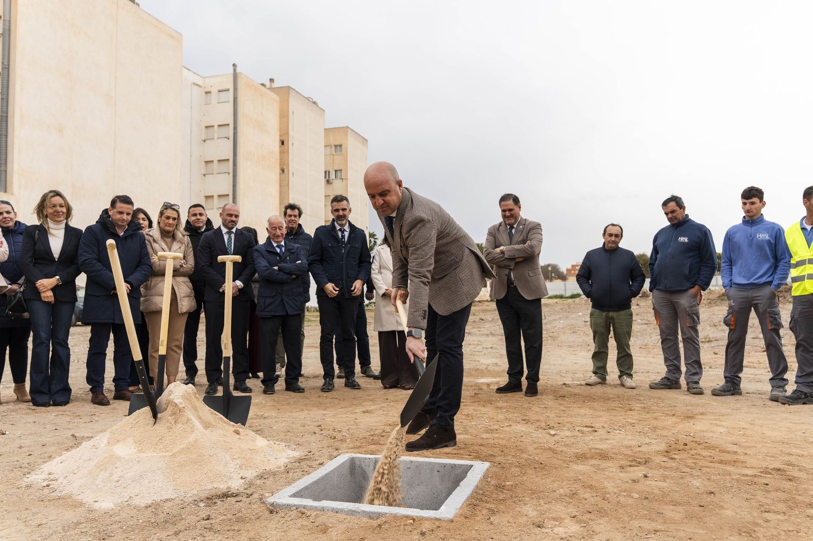 Las mejores imágenes de la colocación de la primera piedra del nuevo IES Las Marinas de Roquetas