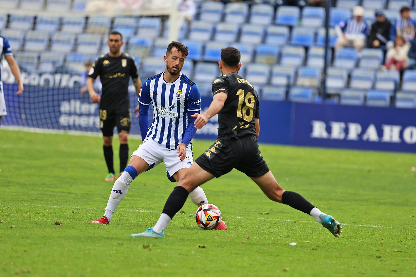 Imágenes del encuentro entre el Recreativo de Huelva y la AD Ceuta FC