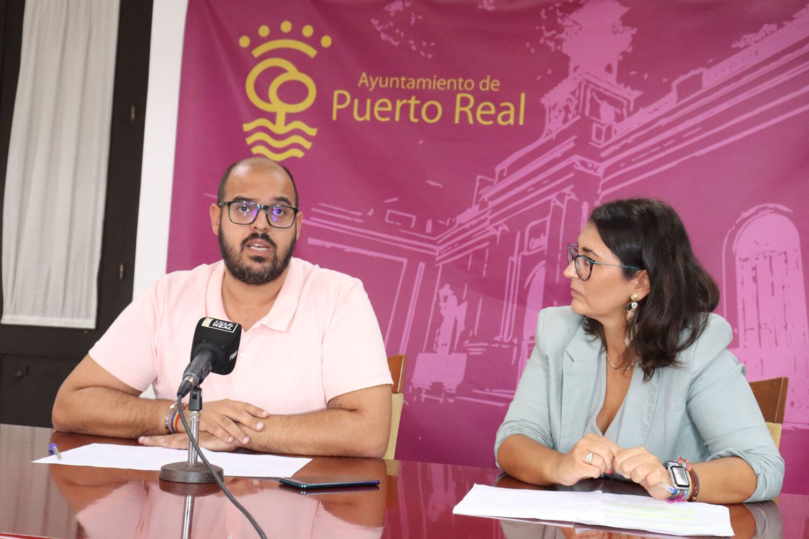 Carlos Salguero y Lourdes Bernal durante la rueda de prensa