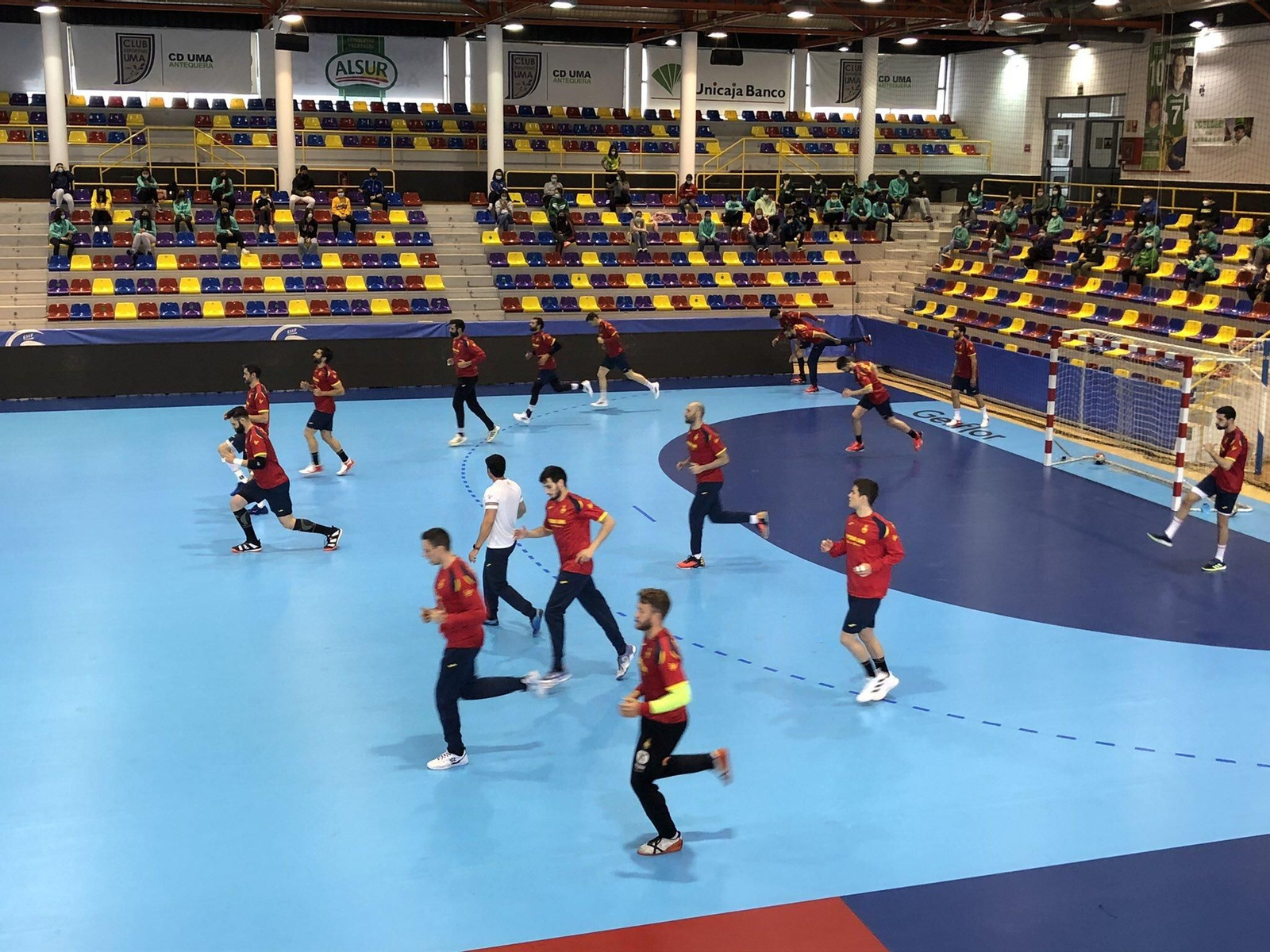 España se prepara para el duelo ante Hungría en Antequera