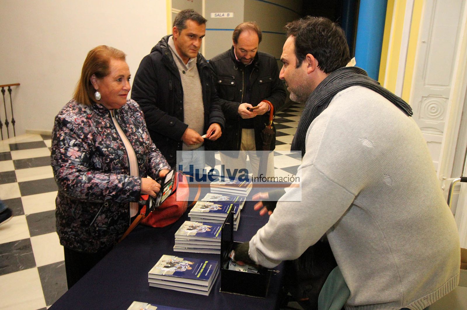 Imágenes de la presentación del libro de Juanma Garrido "No quiero verte llorar".