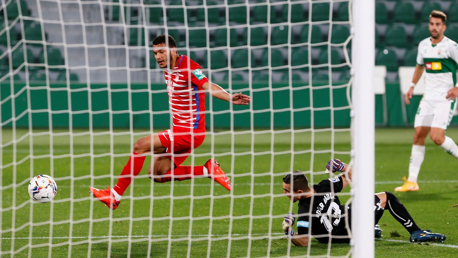 Luis Suárez  ya es el máximo goleador de los rojiblancos.